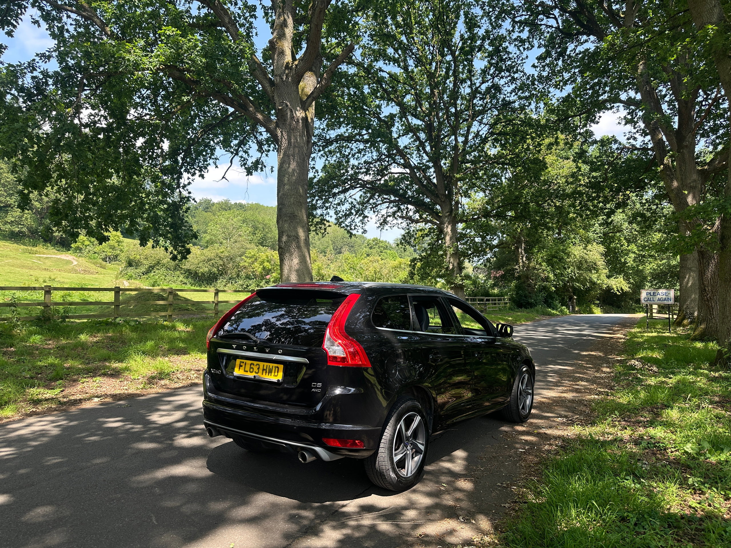 Volvo XC60 2.4 D5 R-Design Nav SUV 5dr Diesel Geartronic AWD Euro 5 (215 ps) 5dr Automatic 2013