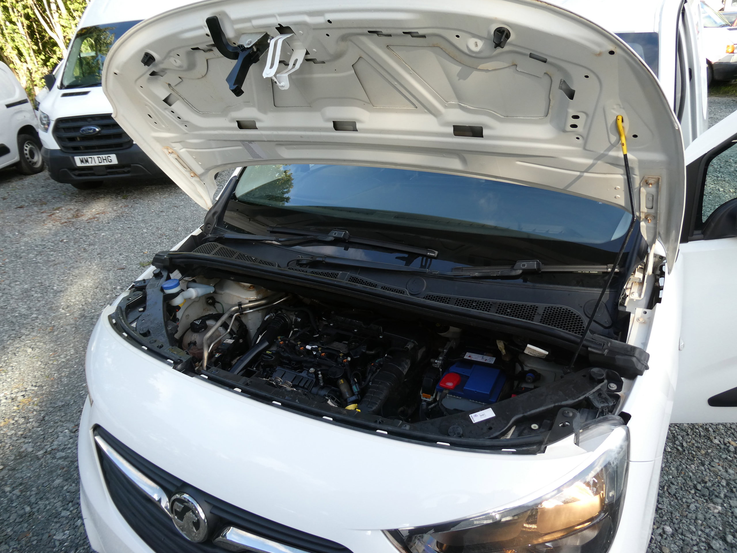 Vauxhall Combo 1.5 Turbo D 2300 Edition Panel Van 4dr Diesel Auto L2 H1 Euro 6 (s/s) (130 ps) 4dr Automatic 2021