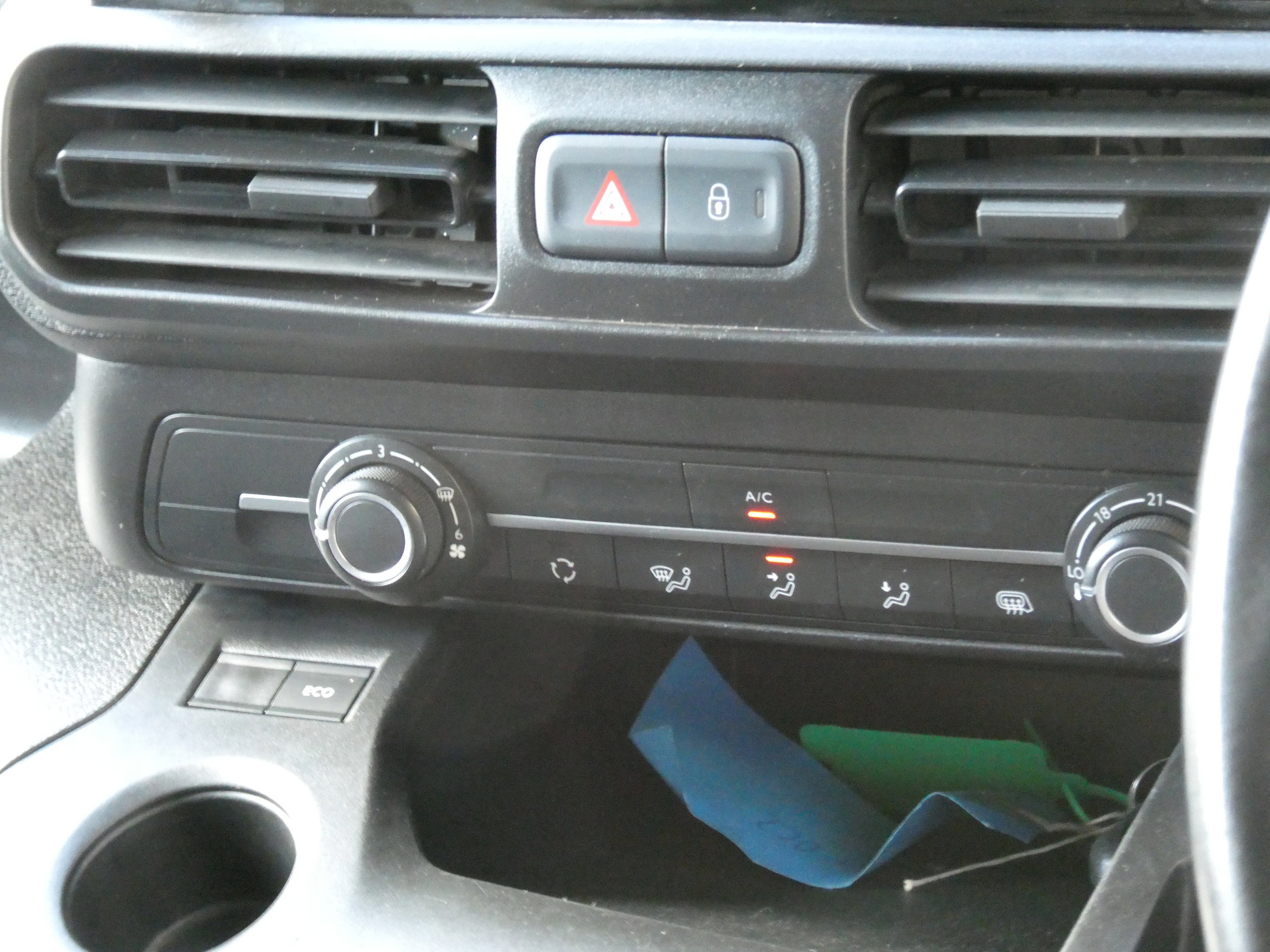 Vauxhall Combo 1.5 Turbo D 2300 Edition Panel Van 4dr Diesel Auto L2 H1 Euro 6 (s/s) (130 ps) 4dr Automatic 2021