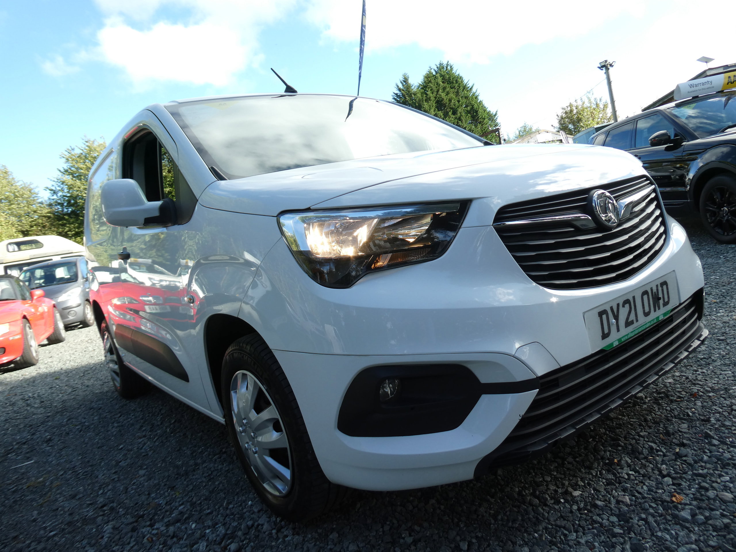Vauxhall Combo 1.5 Turbo D 2300 Sportive Panel Van 4dr Diesel Manual L1 H1 Euro 6 (100 ps) 4dr Manual 2021