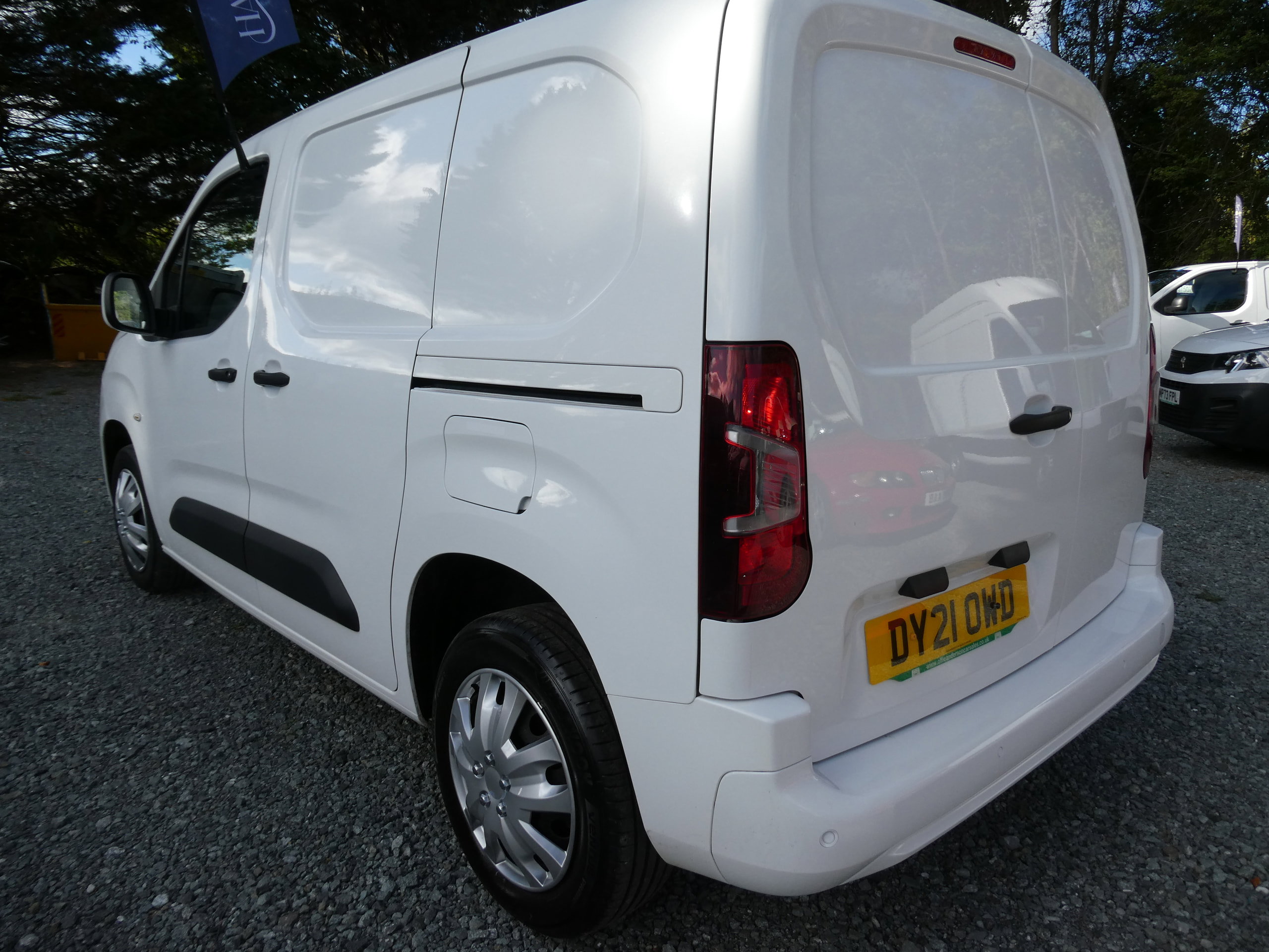 Vauxhall Combo 1.5 Turbo D 2300 Sportive Panel Van 4dr Diesel Manual L1 H1 Euro 6 (100 ps) 4dr Manual 2021