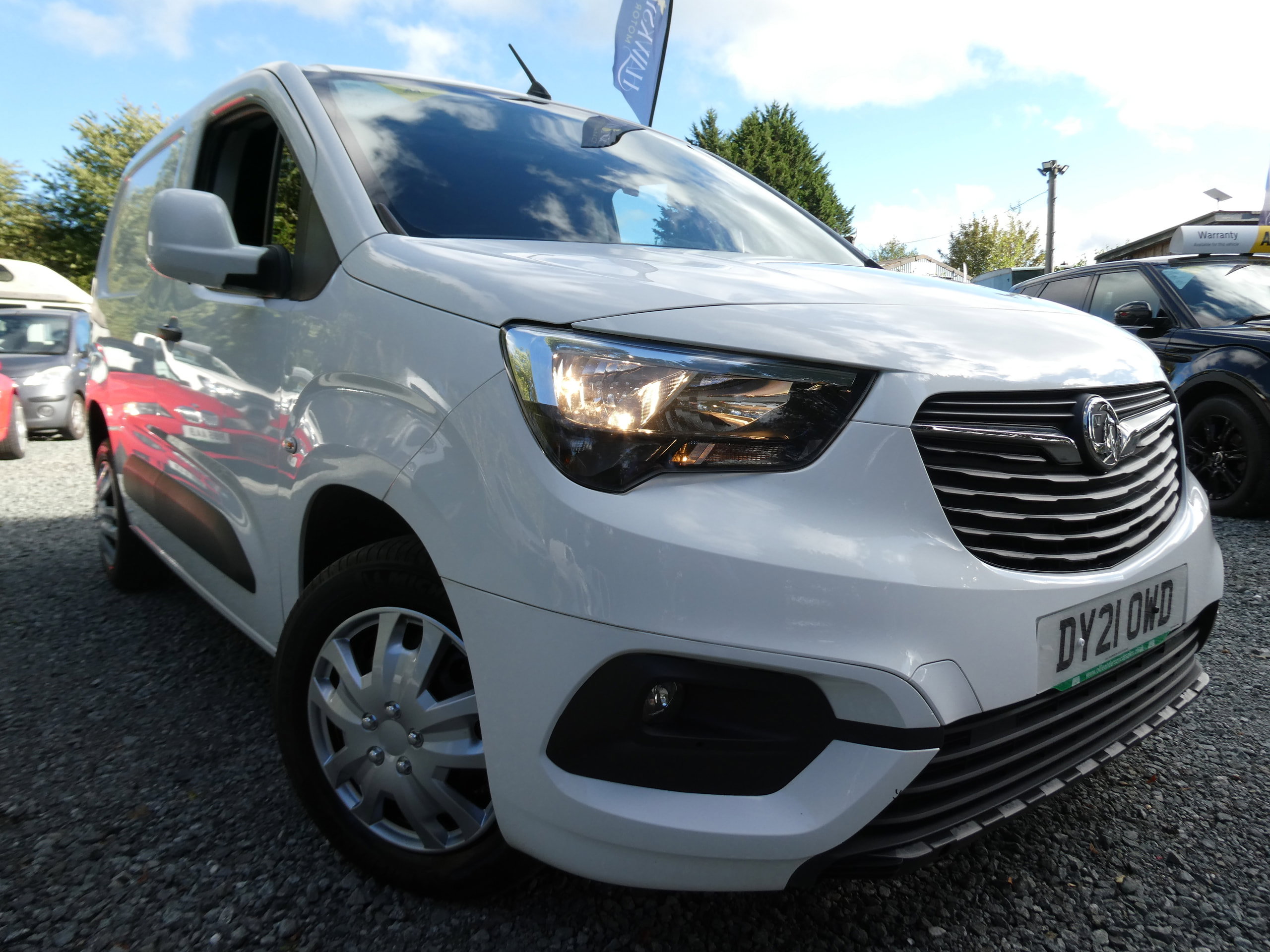 Vauxhall Combo 1.5 Turbo D 2300 Sportive Panel Van 4dr Diesel Manual L1 H1 Euro 6 (100 ps) 4dr Manual 2021