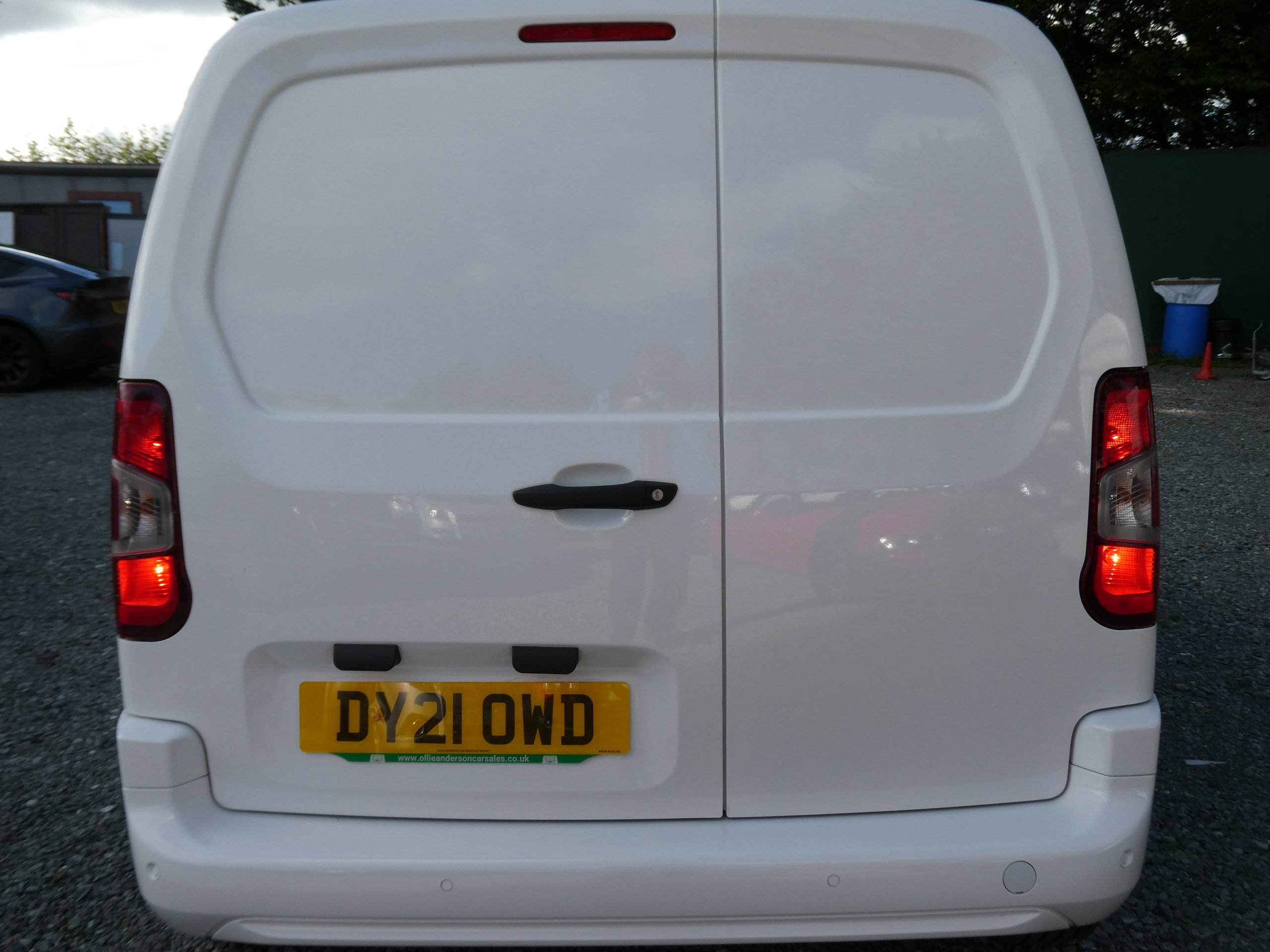 Vauxhall Combo 1.5 Turbo D 2300 Sportive Panel Van 4dr Diesel Manual L1 H1 Euro 6 (100 ps) 4dr Manual 2021