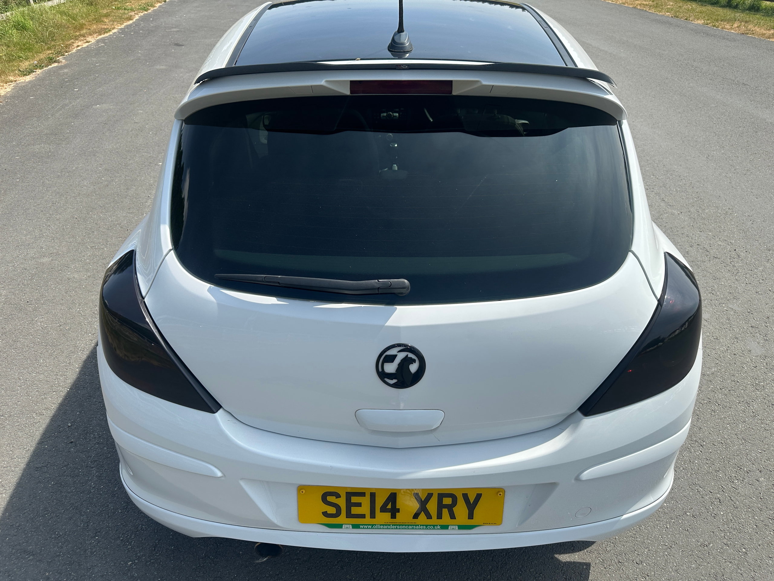 Vauxhall Corsa 1.2 16V Limited Edition Hatchback 3dr Petrol Manual Euro 5 (85 ps) 3dr Manual 2014