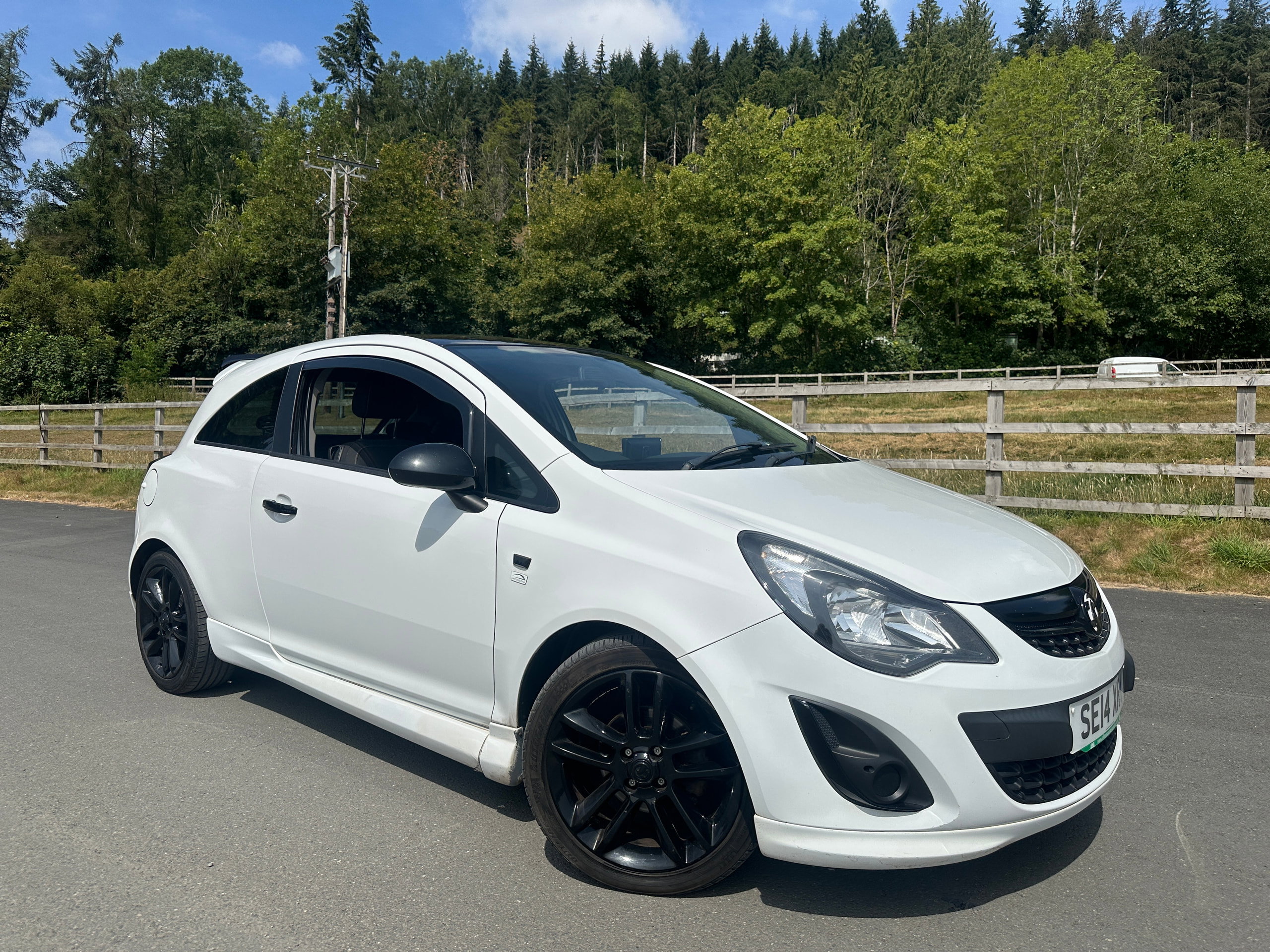 Vauxhall Corsa 1.2 16V Limited Edition Hatchback 3dr Petrol Manual Euro 5 (85 ps) 3dr Manual 2014