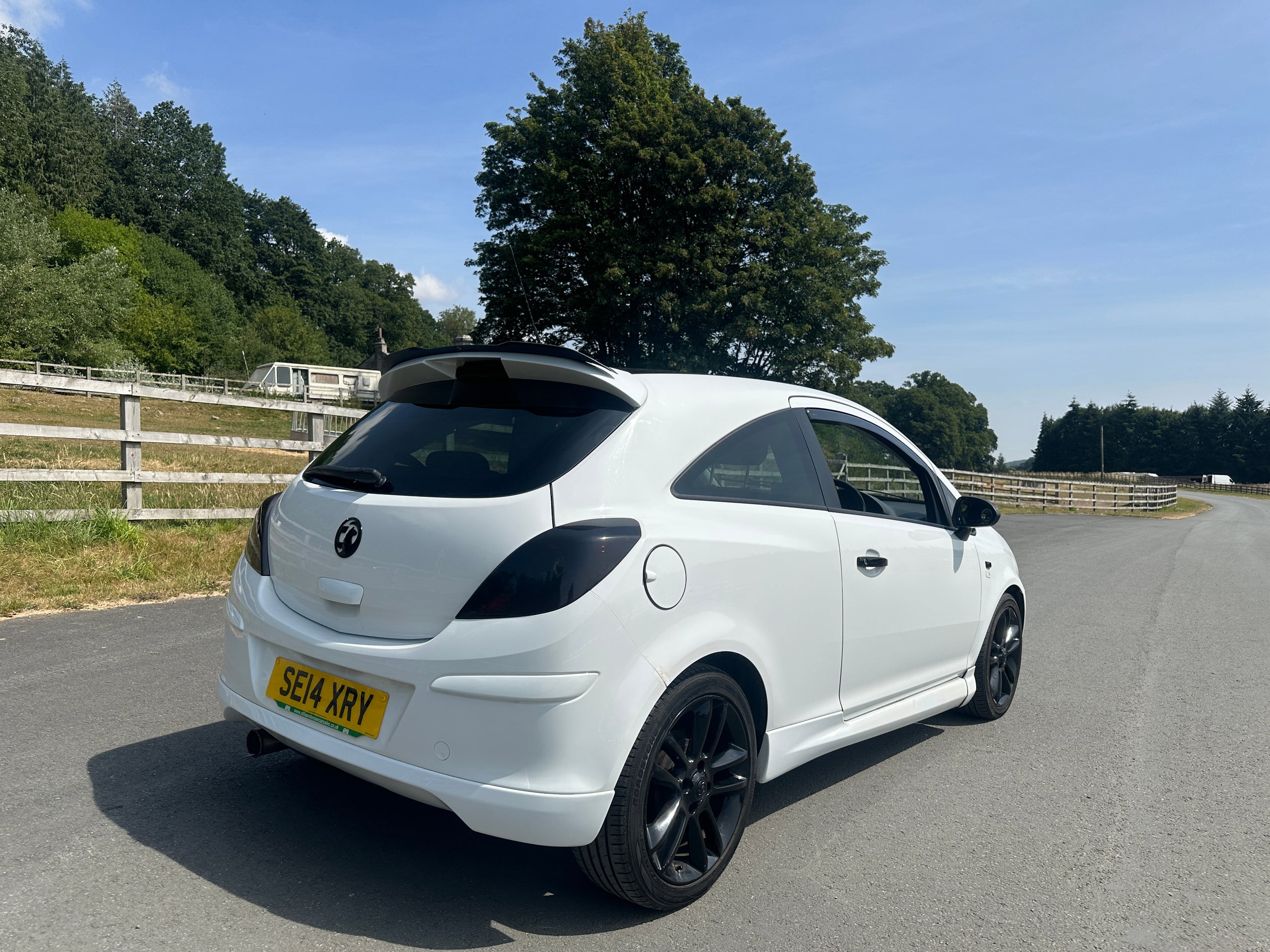Vauxhall Corsa 1.2 16V Limited Edition Hatchback 3dr Petrol Manual Euro 5 (85 ps) 3dr Manual 2014