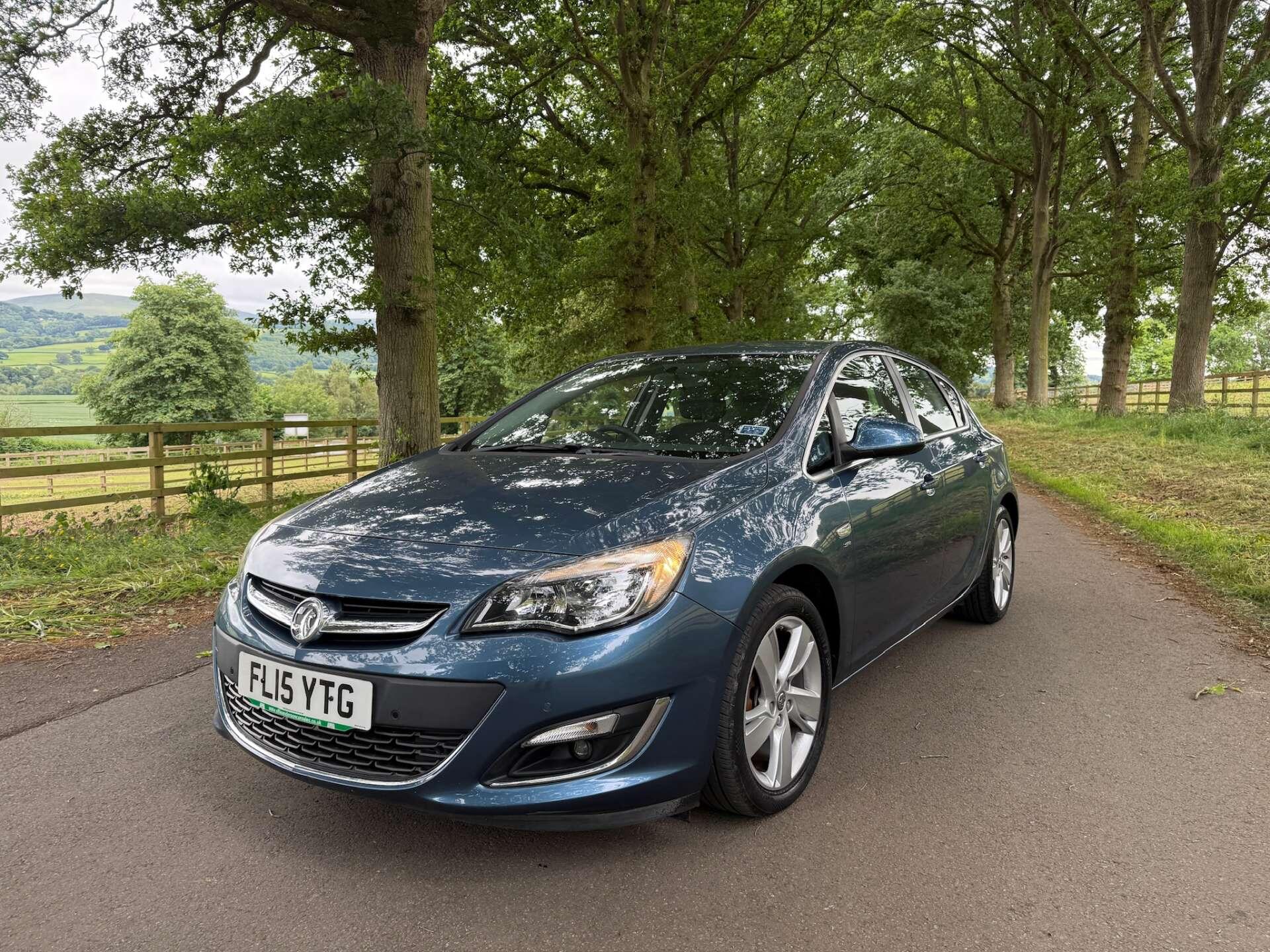 Vauxhall Astra 1.6 Astra SRI Auto 5dr 5dr Automatic 2026