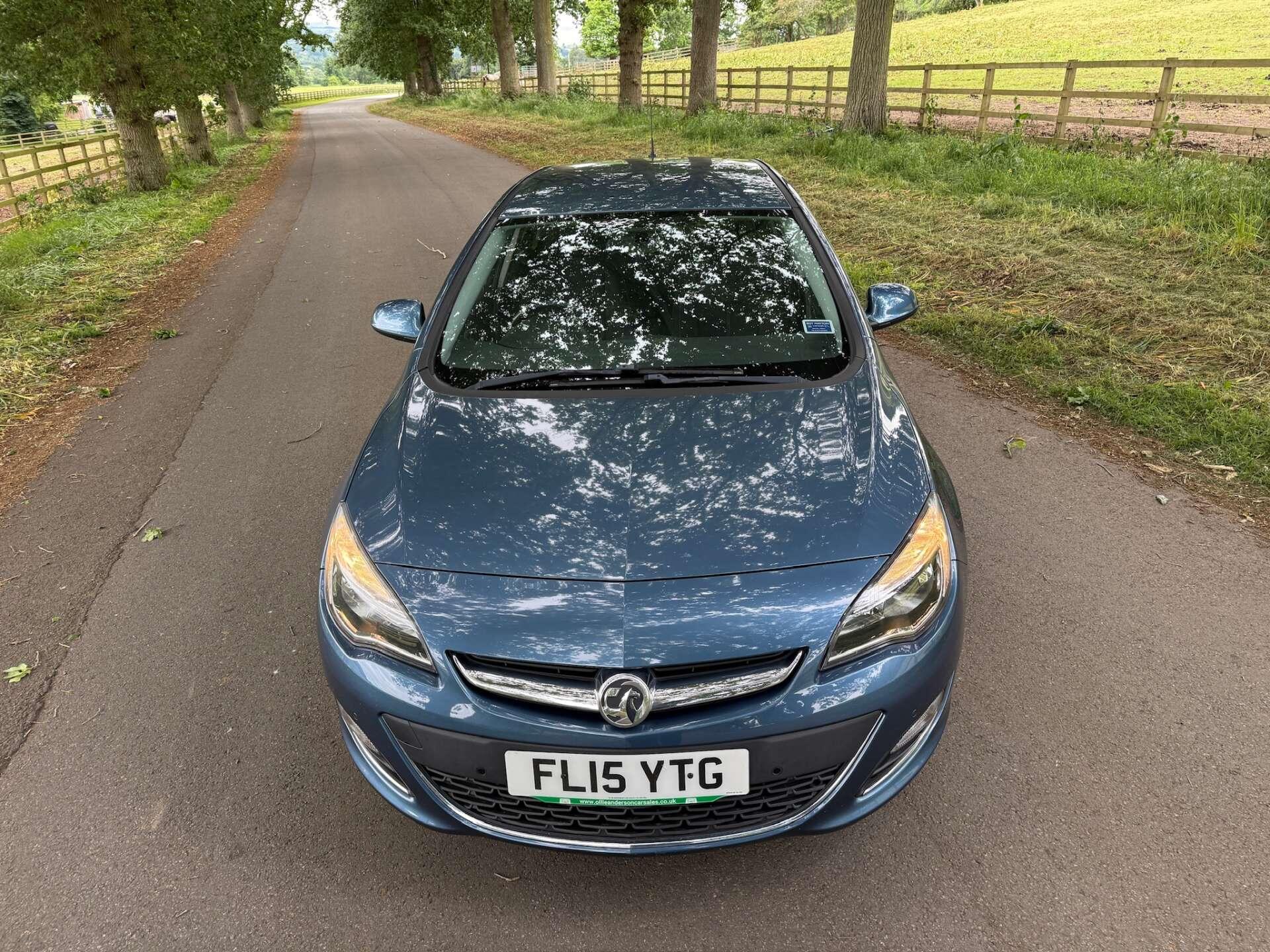 Vauxhall Astra 1.6 Astra SRI Auto 5dr 5dr Automatic 2026