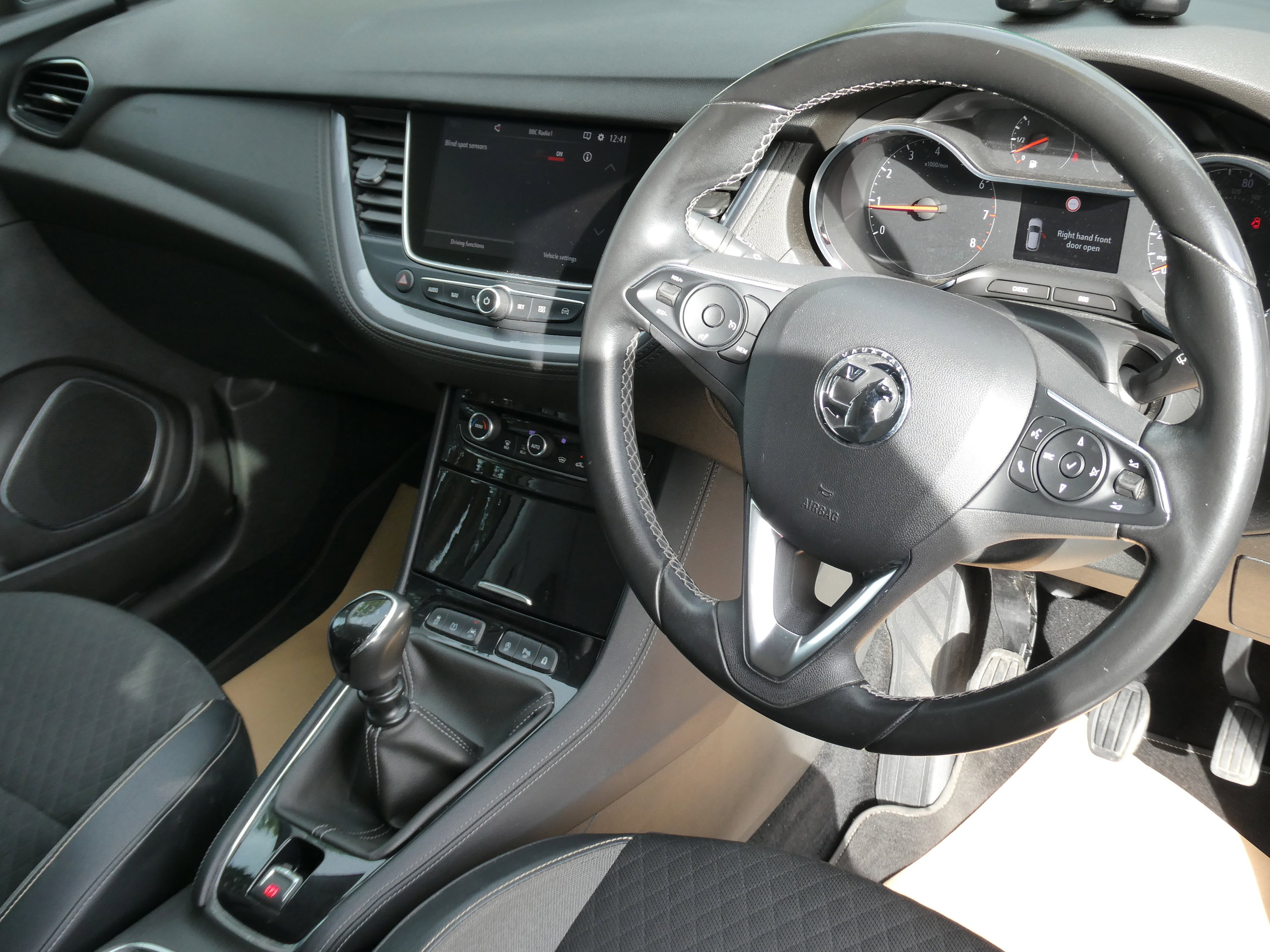Vauxhall Grandland X 1.2 Turbo Sport Nav SUV 5dr Petrol Manual Euro 6 (s/s) (130 ps) 5dr Manual 2018