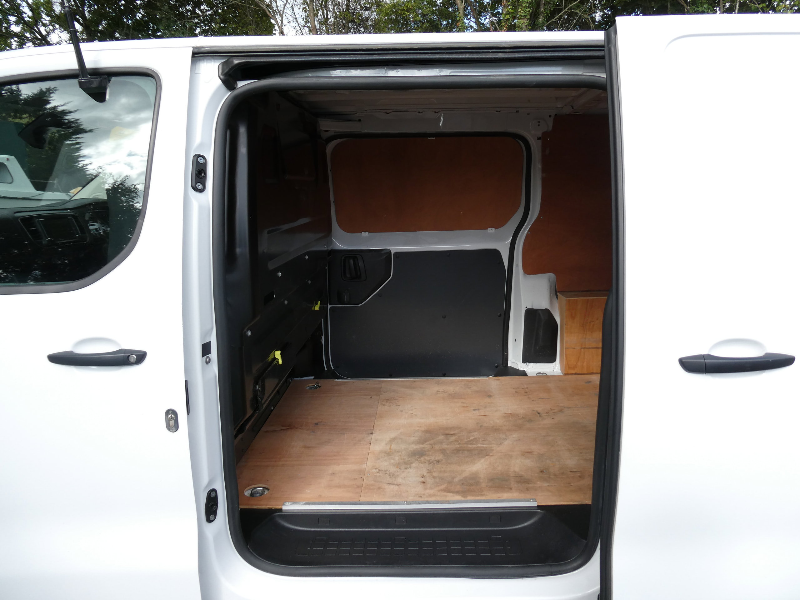 Vauxhall Vivaro 1.5 Turbo D 2900 Dynamic Panel Van 6dr Diesel Manual L2 H1 Euro 6 (s/s) (100 ps) 6dr Manual 2022