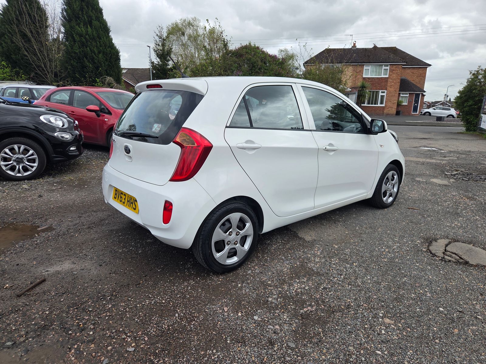 Kia Picanto 1.0 1 Hatchback 5dr Petrol Manual Euro 5 (68 bhp) 5dr Manual 2026