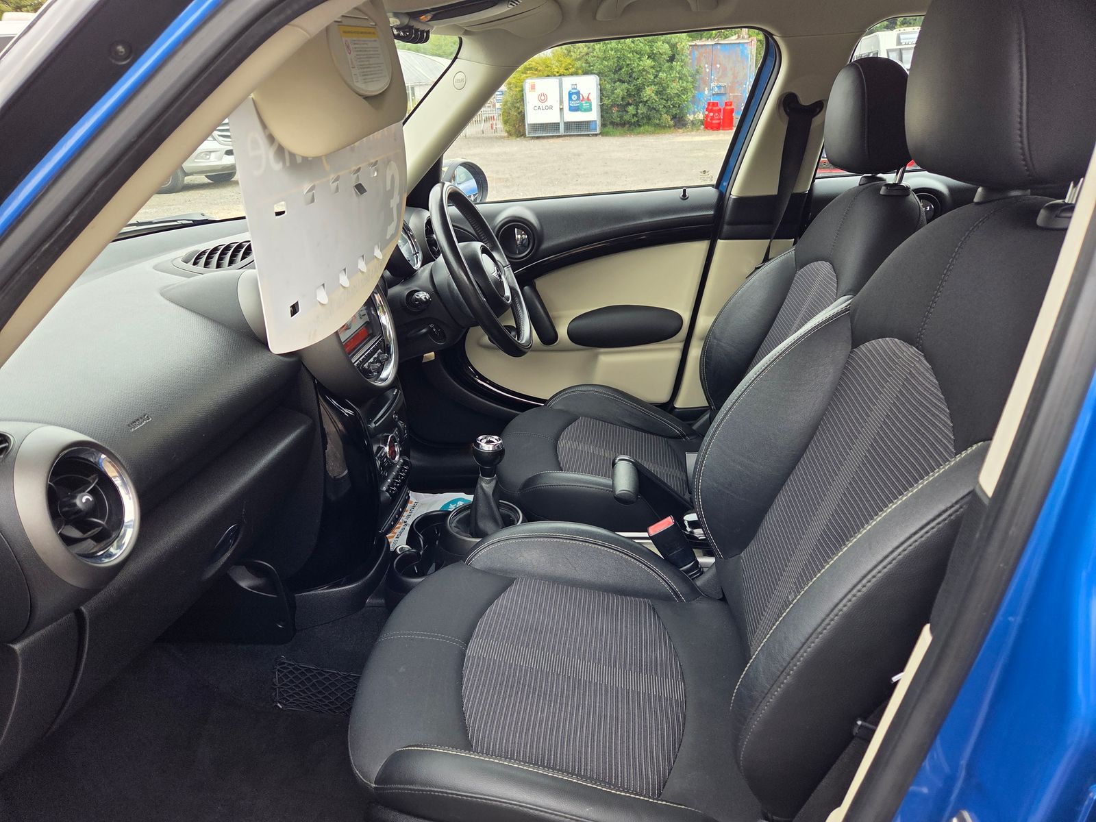 MINI Countryman 1.6L Cooper SUV 5dr Petrol Manual Euro 5 (122 bhp) 5dr Manual 2026