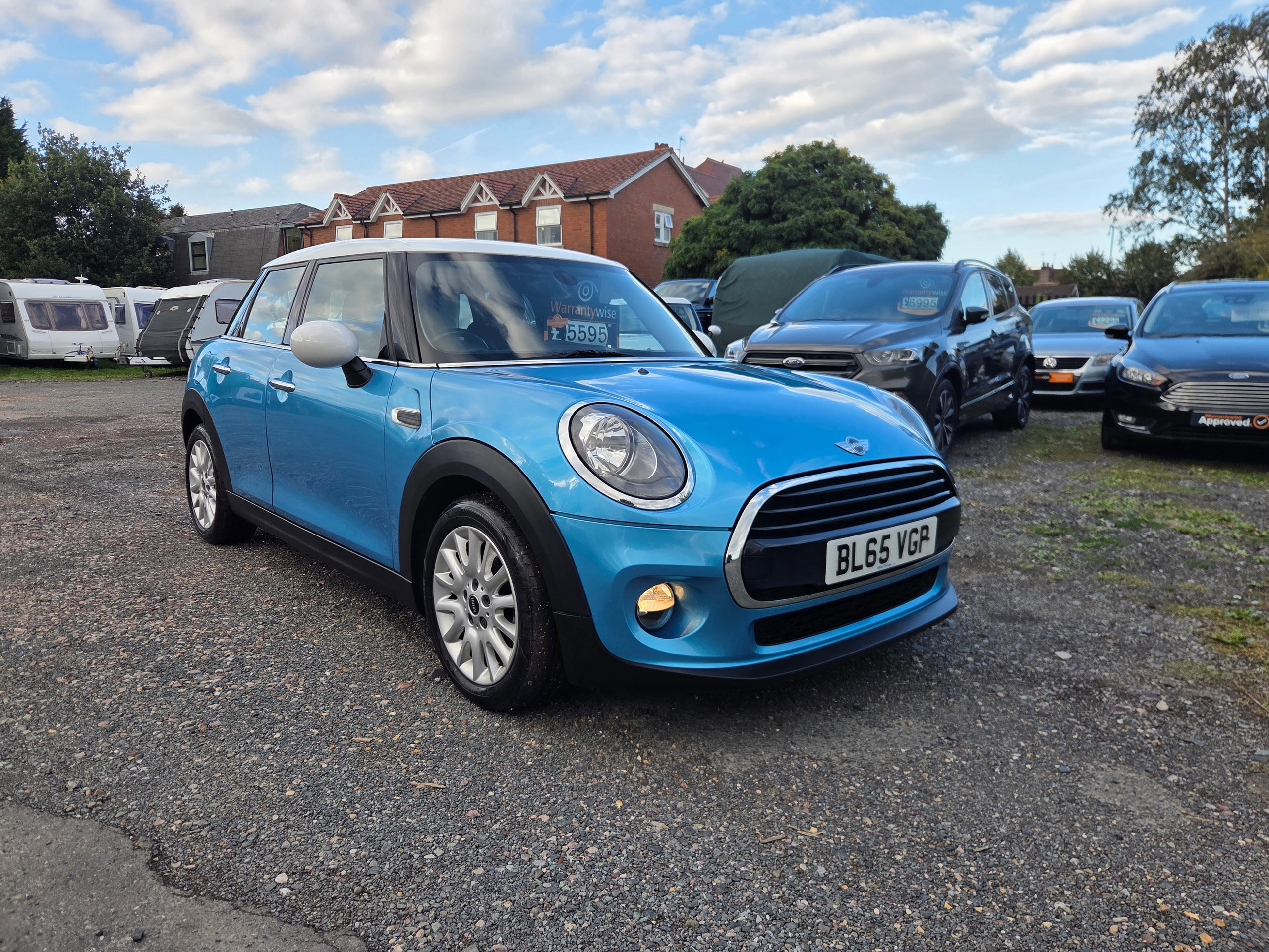 MINI Hatch 1.5 Cooper D Hatchback 5dr Diesel Manual Euro 6 (s/s) (116 ps) 5dr Manual 2026