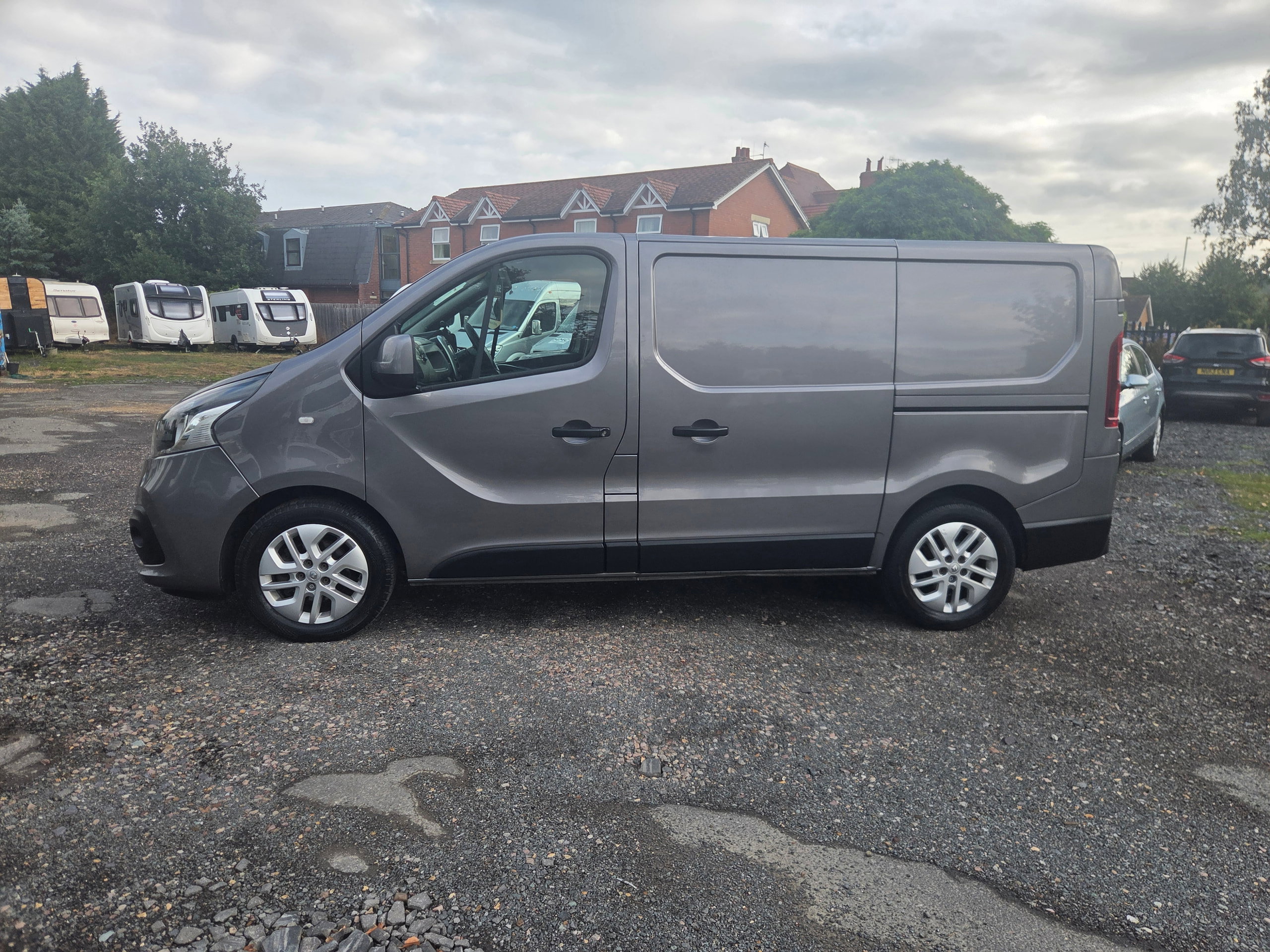Renault Trafic 1.6 dCi ENERGY 27 Sport Panel Van 5dr Diesel Manual SWB Standard Roof Euro 5 (s/s) (120 ps) 4dr Manual 2026
