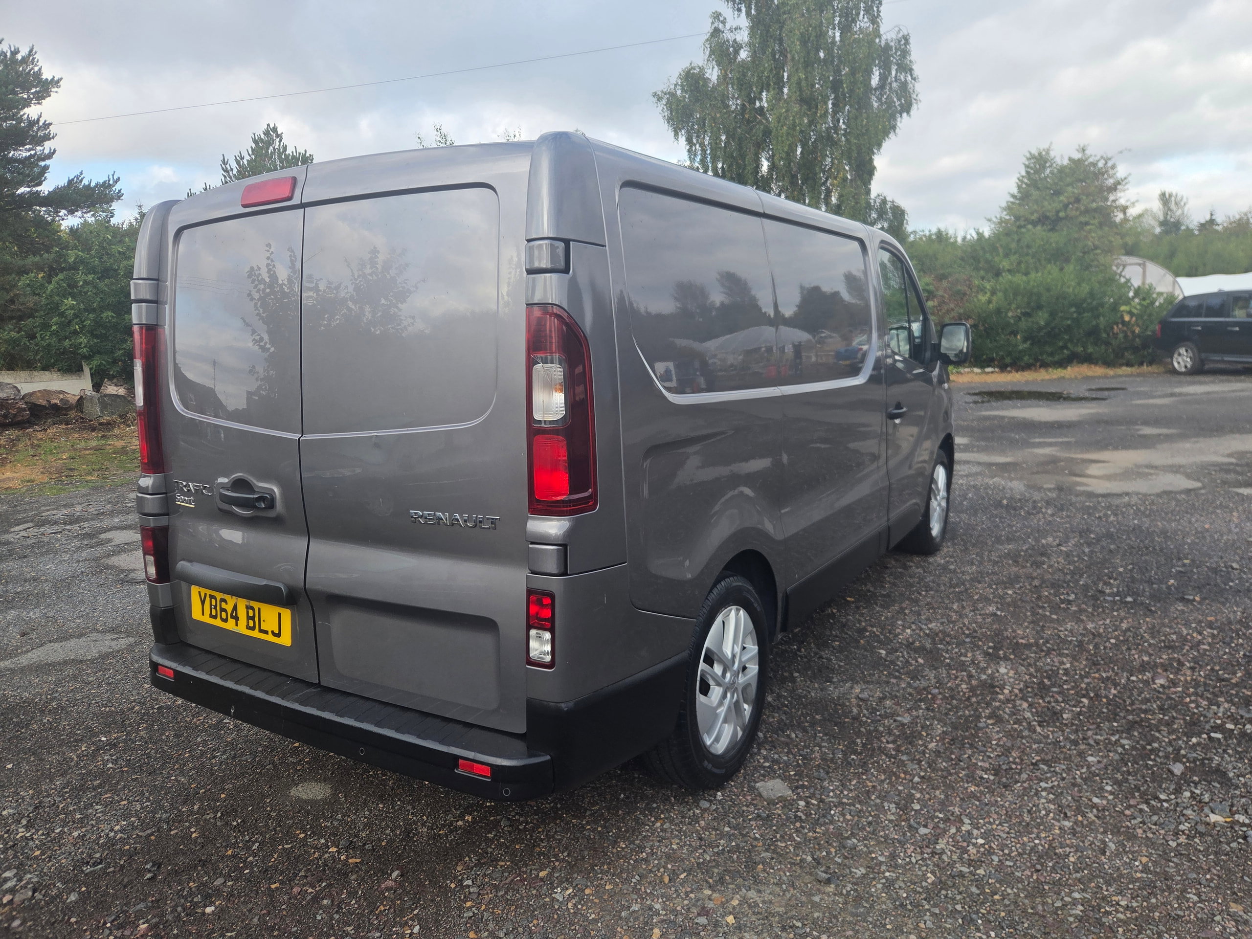 Renault Trafic 1.6 dCi ENERGY 27 Sport Panel Van 5dr Diesel Manual SWB Standard Roof Euro 5 (s/s) (120 ps) 4dr Manual 2026