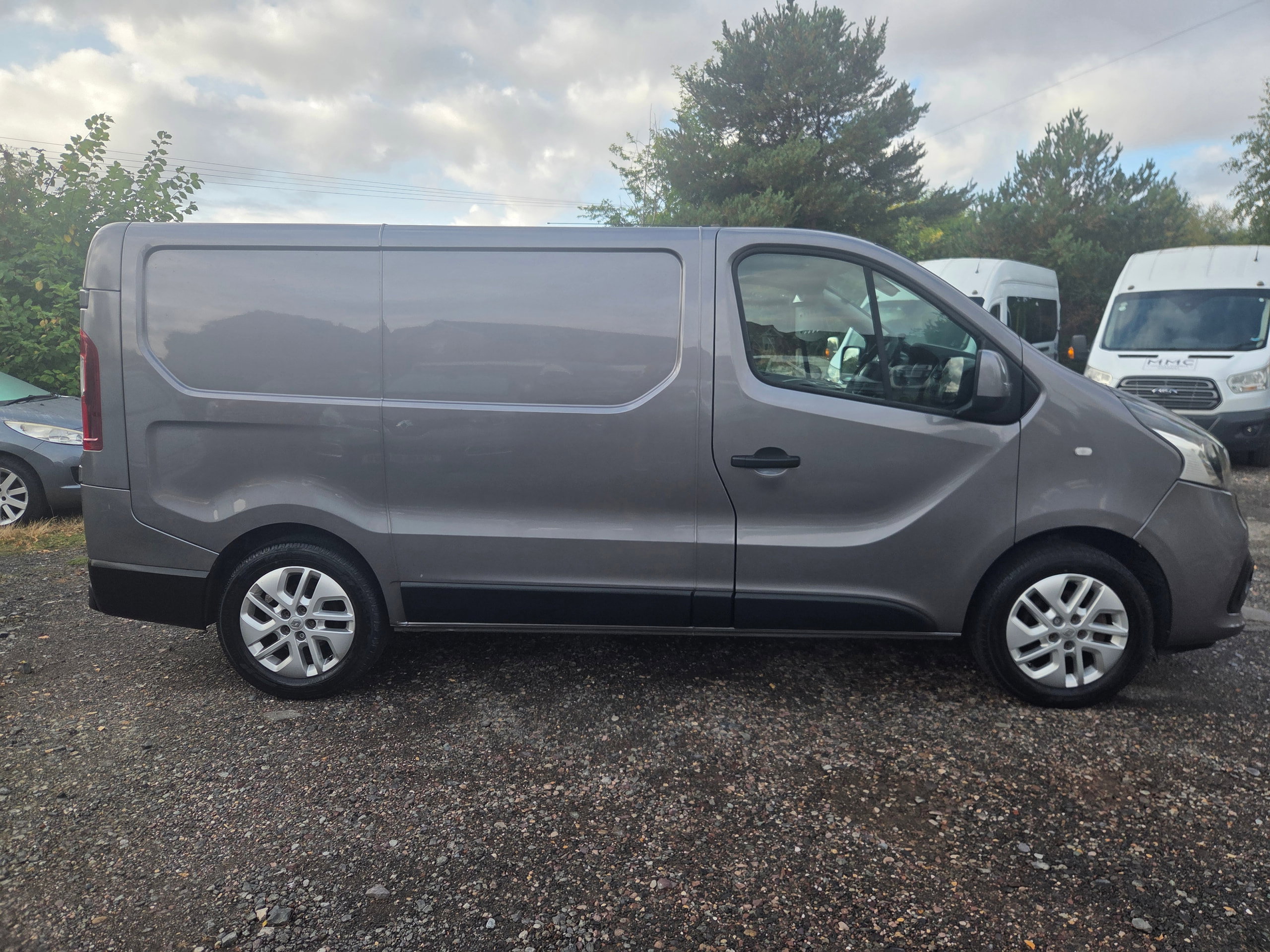 Renault Trafic 1.6 dCi ENERGY 27 Sport Panel Van 5dr Diesel Manual SWB Standard Roof Euro 5 (s/s) (120 ps) 4dr Manual 2026