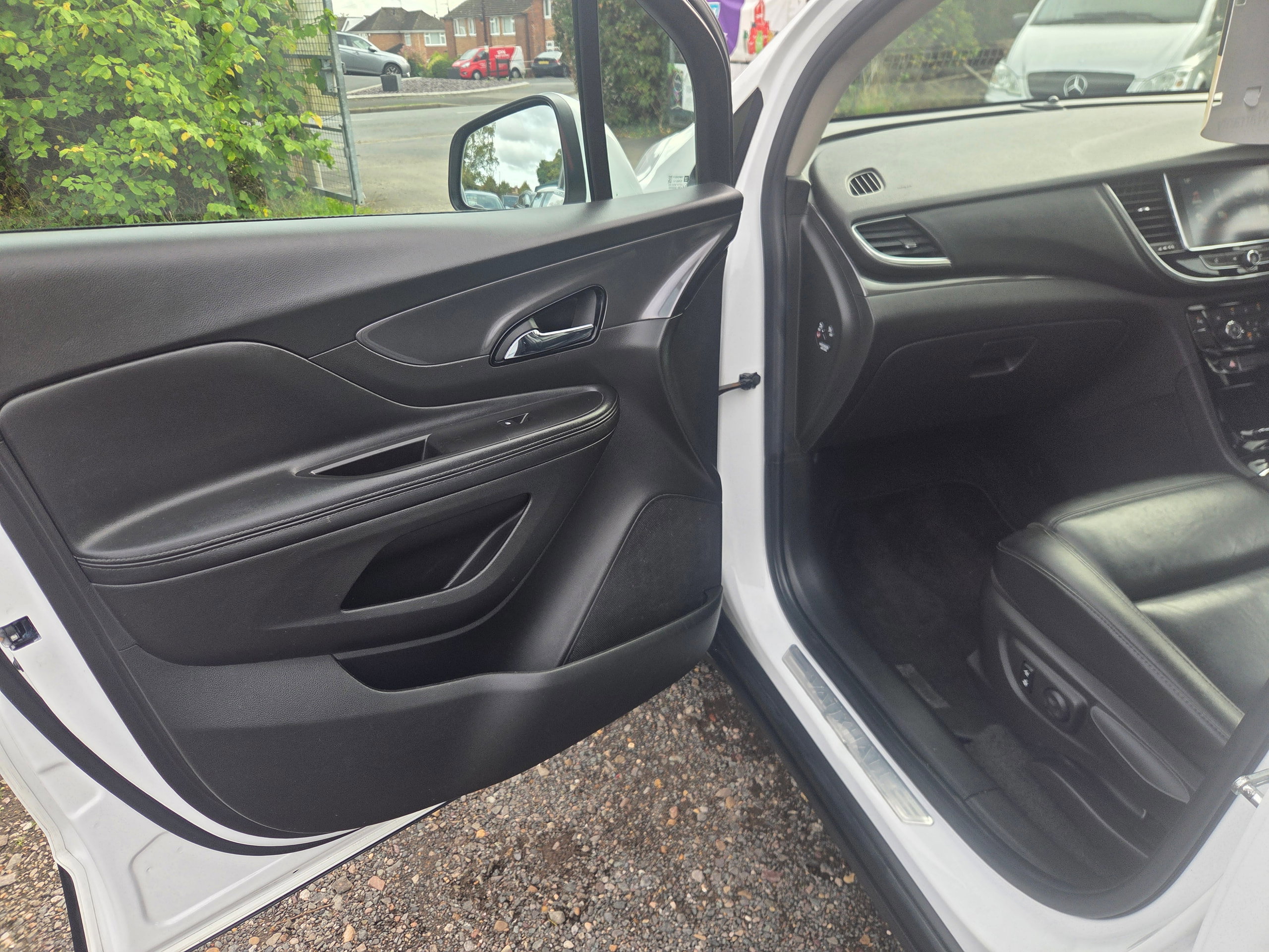 Vauxhall Mokka X 1.4i Turbo ecoTEC Elite Nav SUV 5dr Petrol Manual Euro 6 (s/s) (140 ps) 5dr Manual 2026