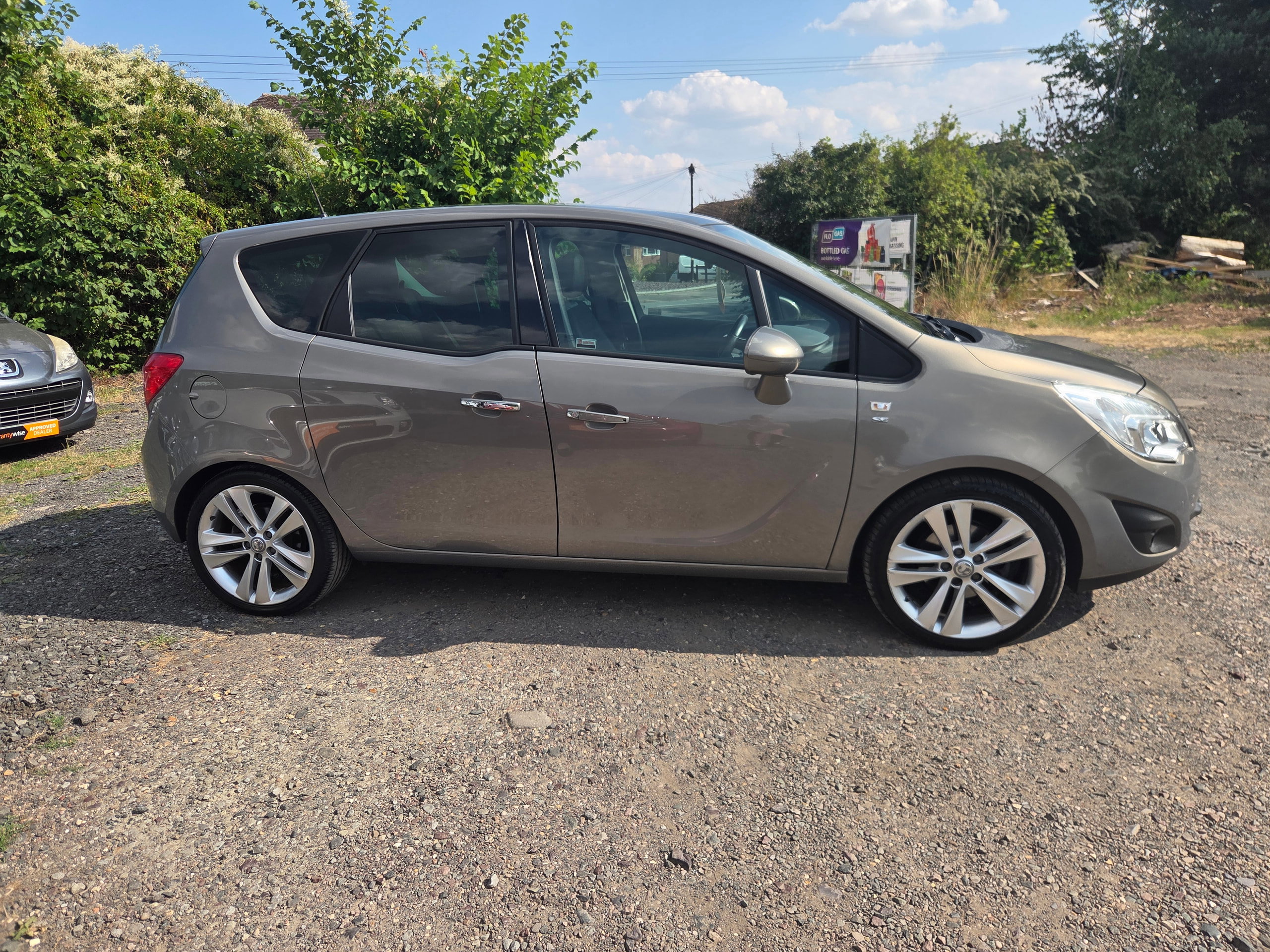 Vauxhall Meriva 1.4T 16V SE MPV 5dr Petrol Manual Euro 5 (120 ps) 5dr Manual 2026