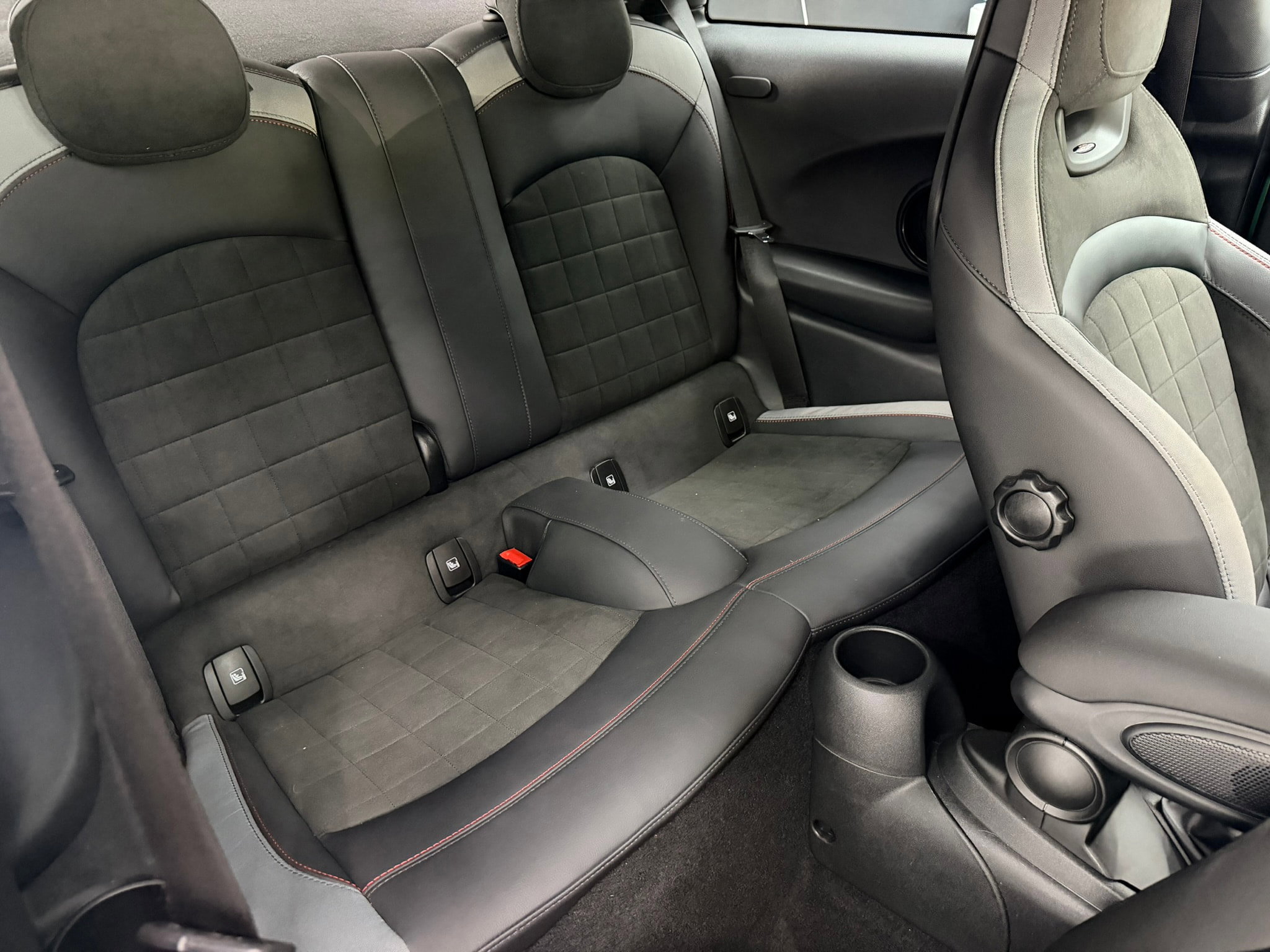 MINI Hatch 2.0 John Cooper Works Hatchback 3dr Petrol Steptronic Euro 6 (s/s) (231 ps) 3dr Automatic 2026