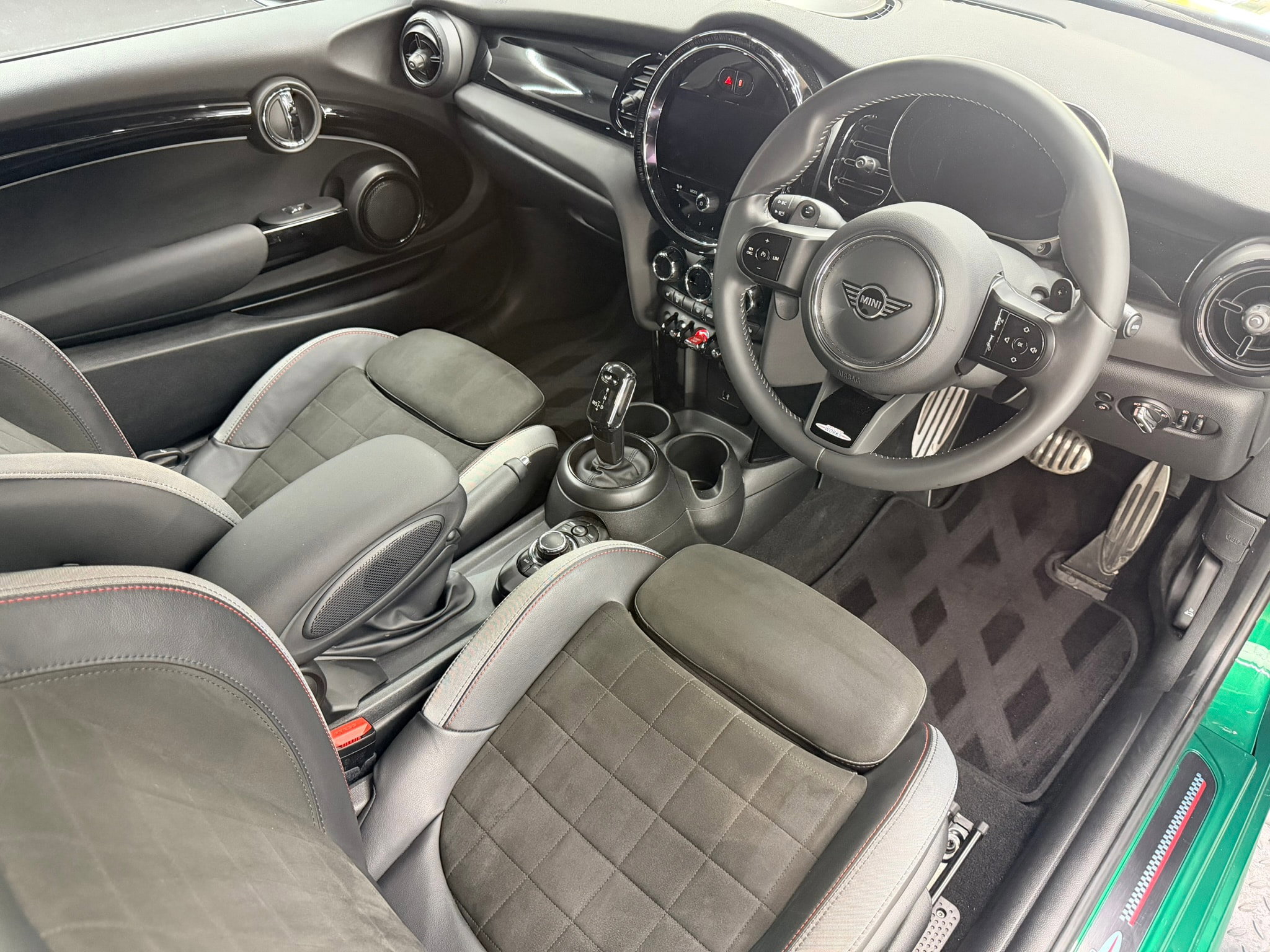 MINI Hatch 2.0 John Cooper Works Hatchback 3dr Petrol Steptronic Euro 6 (s/s) (231 ps) 3dr Automatic 2026
