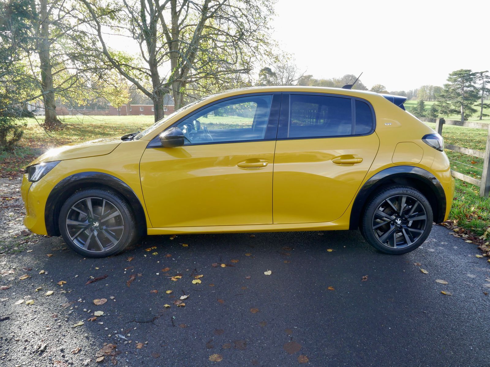 Peugeot 208 1.2 PureTech GT Premium Hatchback 5dr Petrol Manual Euro 6 (s/s) (100 ps) 5dr Manual 2026