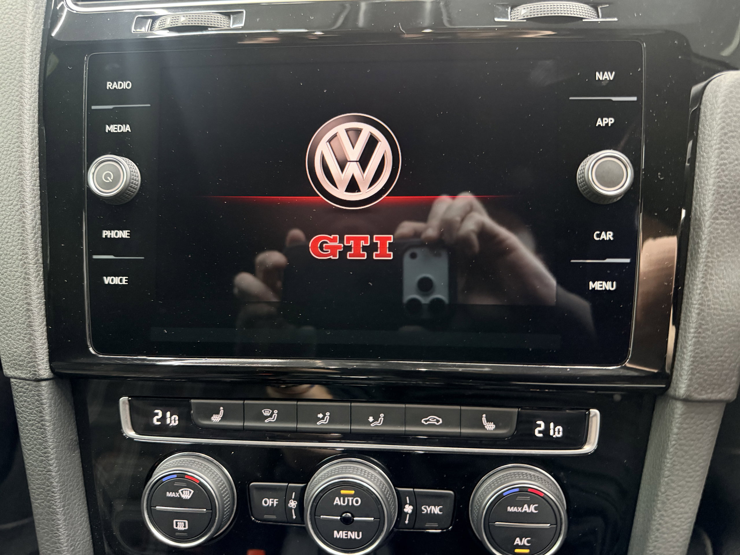 Volkswagen Golf 2.0 TSI GPF GTI Performance Hatchback 5dr Petrol DSG Euro 6 (s/s) (245 ps) 5dr Automatic 2026