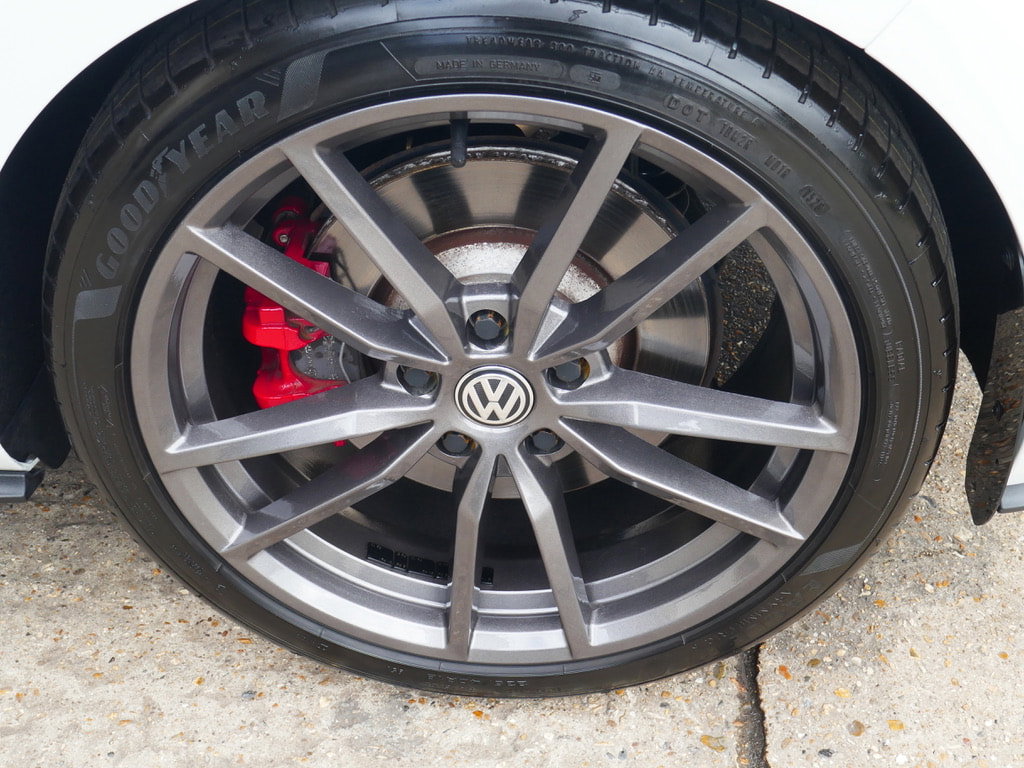 Volkswagen Golf 2.0 TSI GPF GTI Performance Hatchback 5dr Petrol DSG Euro 6 (s/s) (245 ps) 5dr Automatic 2026