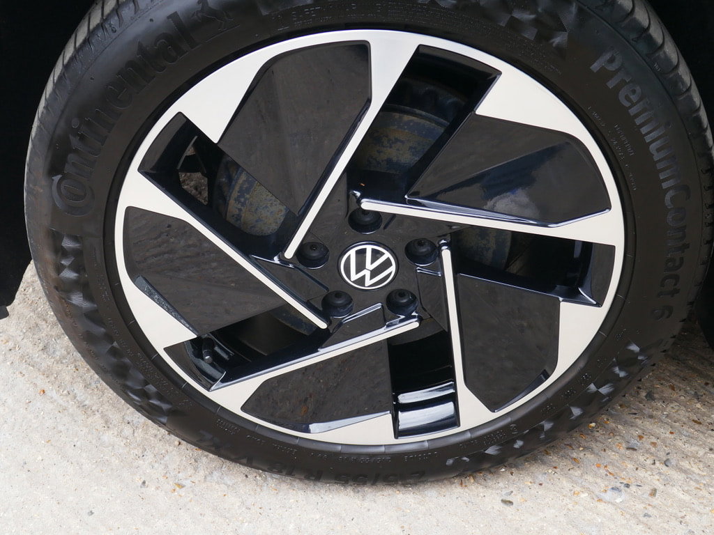 Volkswagen ID.3 Pro Performance 58kWh Family Hatchback 5dr Electric Auto (204 ps) 5dr Automatic 2026