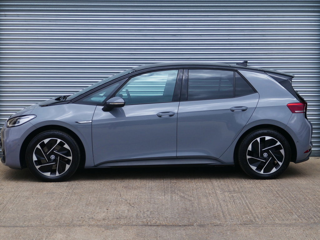 Volkswagen ID.3 Pro Performance 58kWh Family Hatchback 5dr Electric Auto (204 ps) 5dr Automatic 2026
