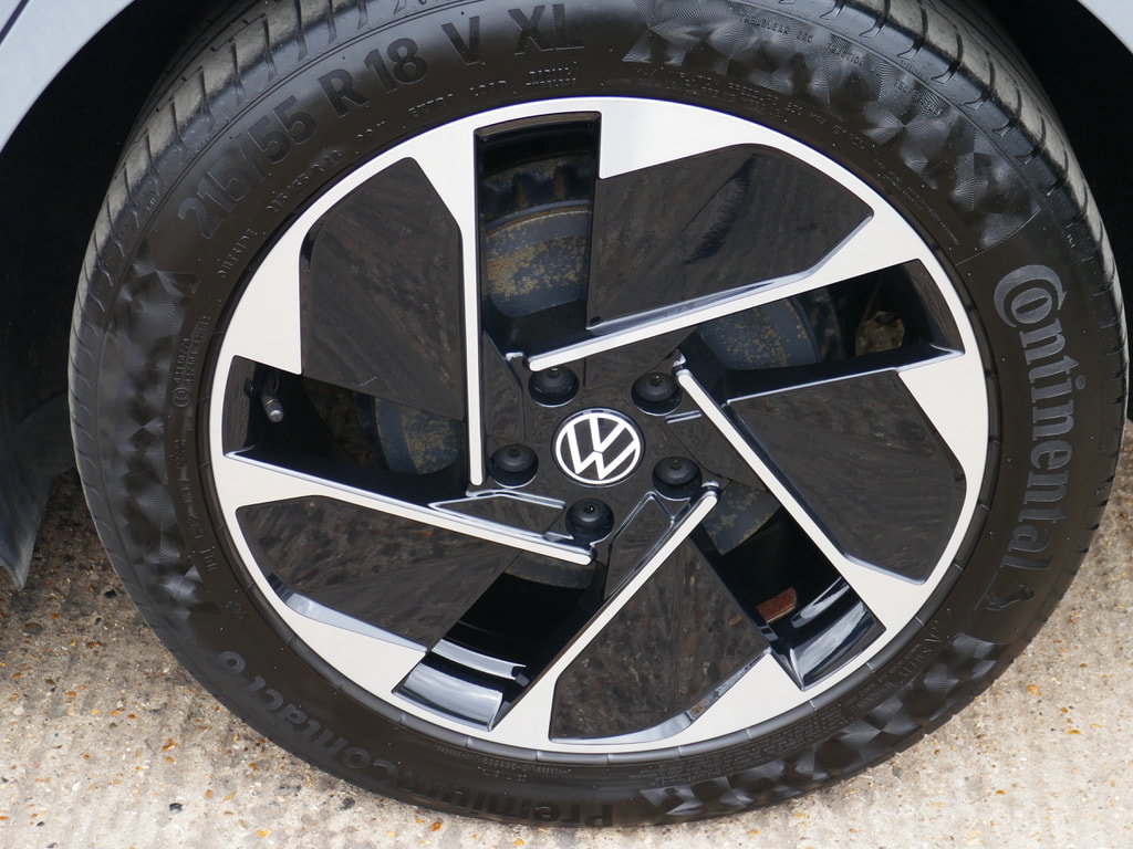 Volkswagen ID.3 Pro Performance 58kWh Family Hatchback 5dr Electric Auto (204 ps) 5dr Automatic 2026