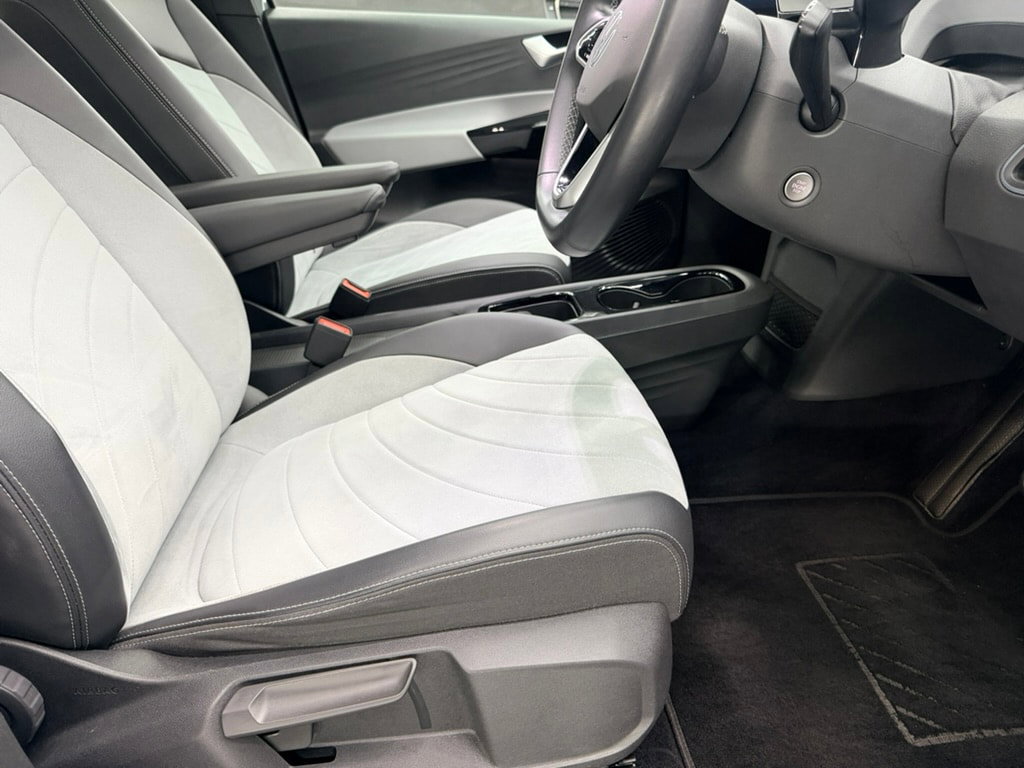 Volkswagen ID.3 Pro Performance 58kWh Family Hatchback 5dr Electric Auto (204 ps) 5dr Automatic 2026