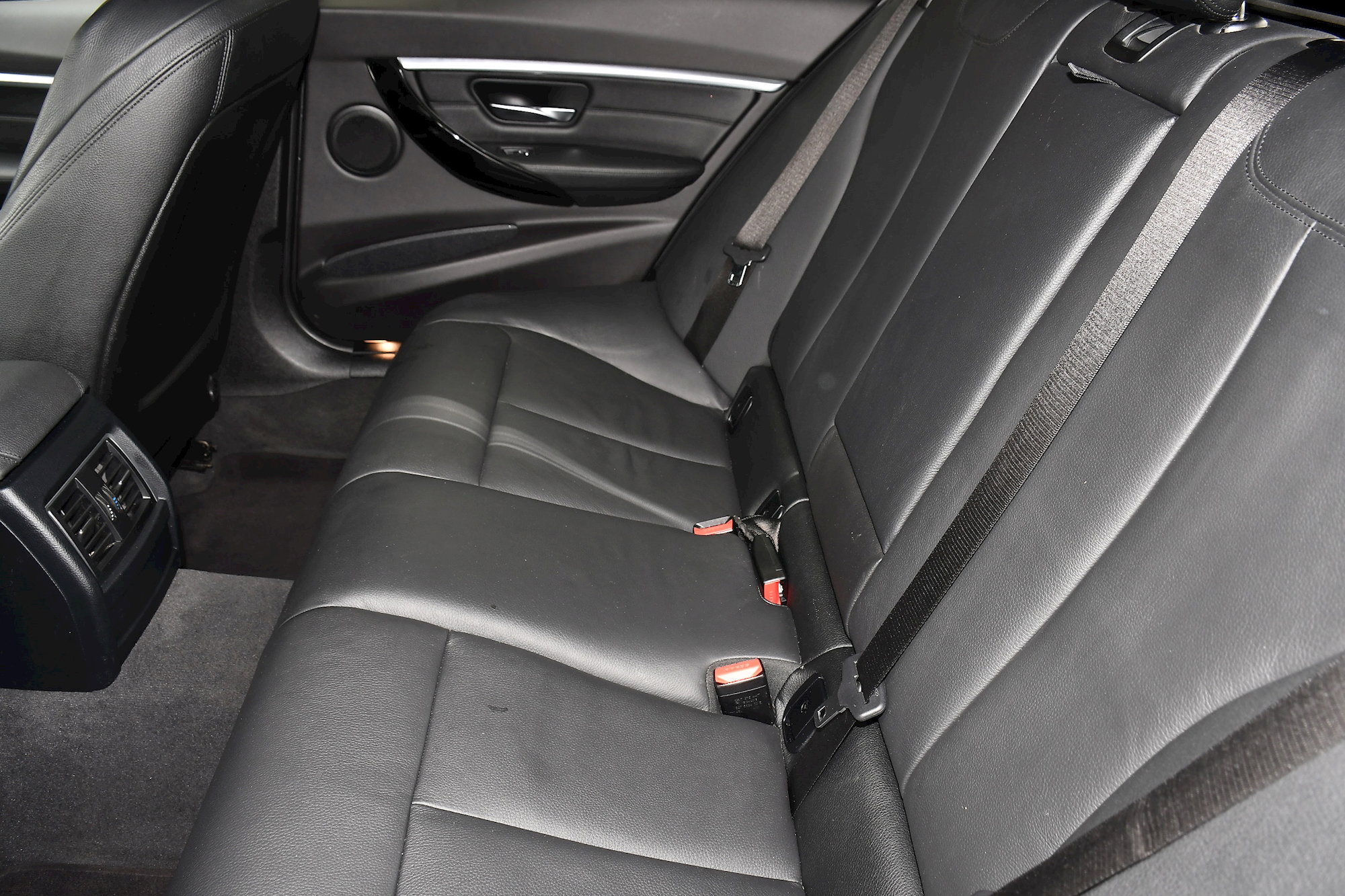 BMW 3 Series 2.0 320d M Sport Touring 5dr Diesel Auto xDrive Euro 6 (s/s) (190 ps) 5dr Automatic 2026