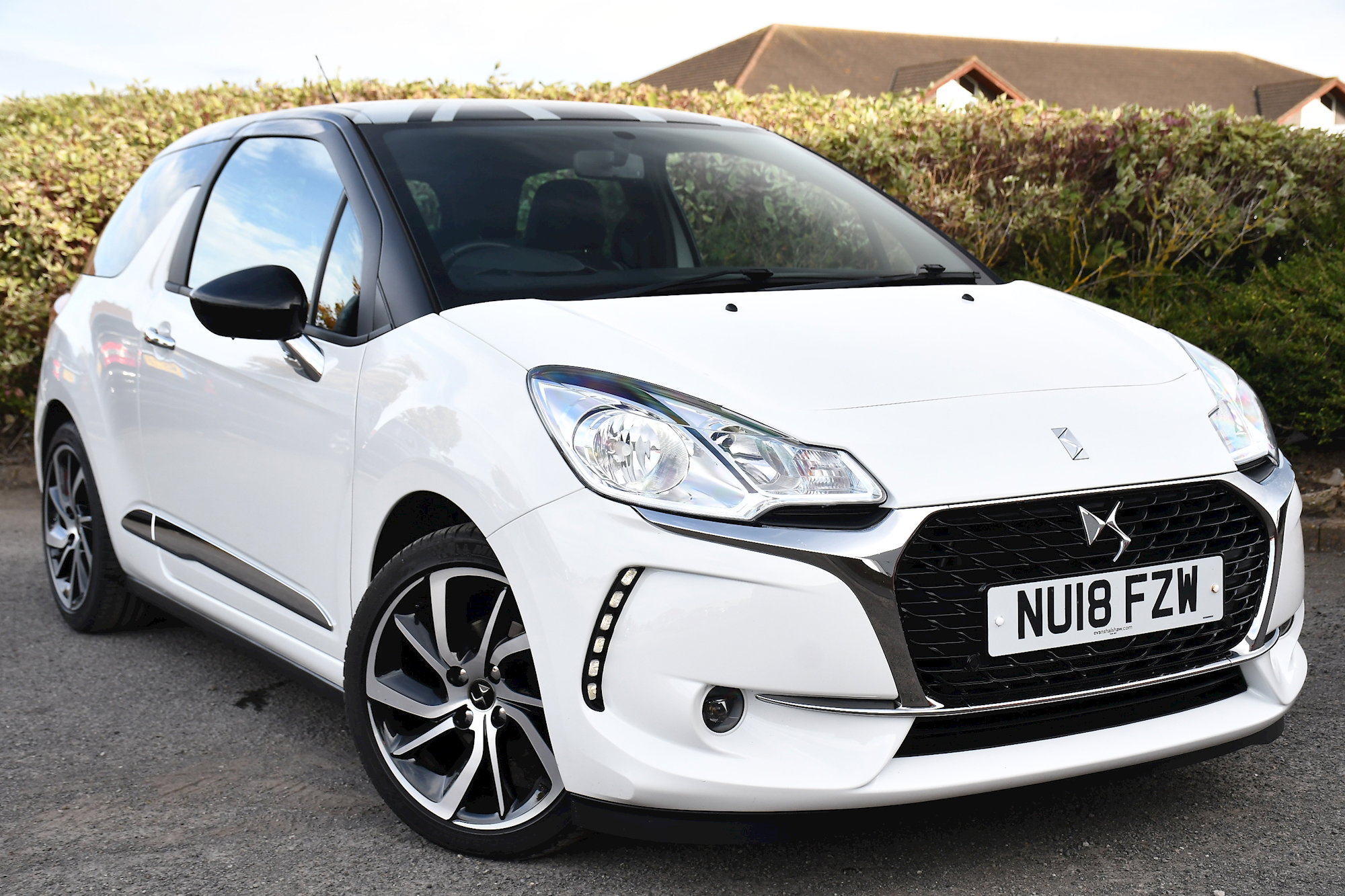 DS DS 3 PURETECH CONNECTED CHIC 3dr Manual 2026