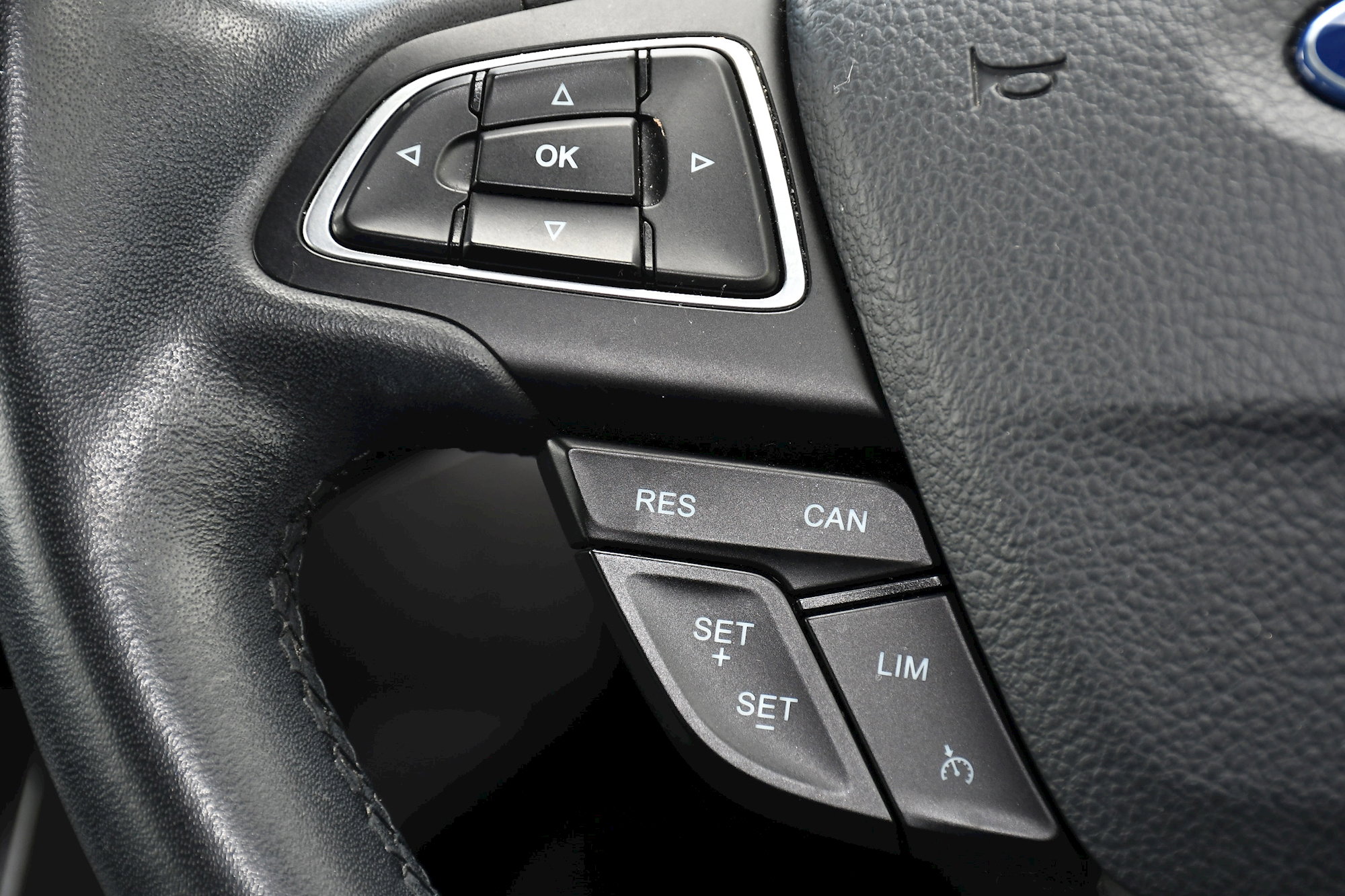 Ford C-Max 1.0T EcoBoost GPF Titanium MPV 5dr Petrol Euro 6 (s/s) (100 ps) 5dr Manual 2026
