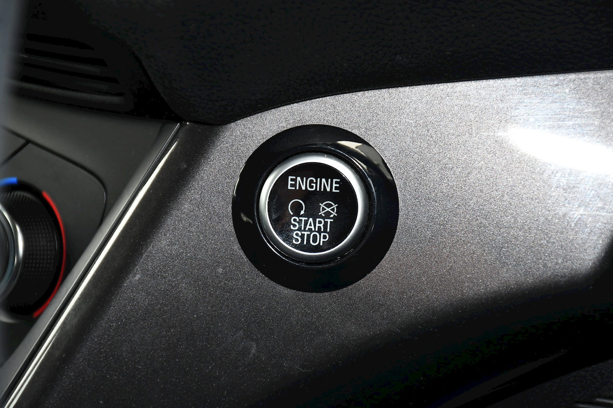 Ford C-Max 1.0T EcoBoost GPF Titanium MPV 5dr Petrol Euro 6 (s/s) (100 ps) 5dr Manual 2026