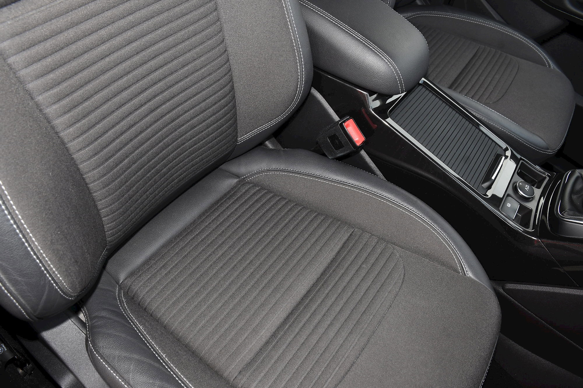 Ford Kuga TITANIUM TDCI 5dr Manual 2026