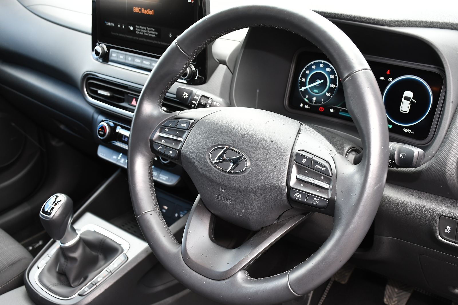 Hyundai Kona 1.0 T-GDi MHEV Premium SUV 5dr Petrol Hybrid Manual Euro 6 (s/s) (120 ps) 5dr Manual 2026