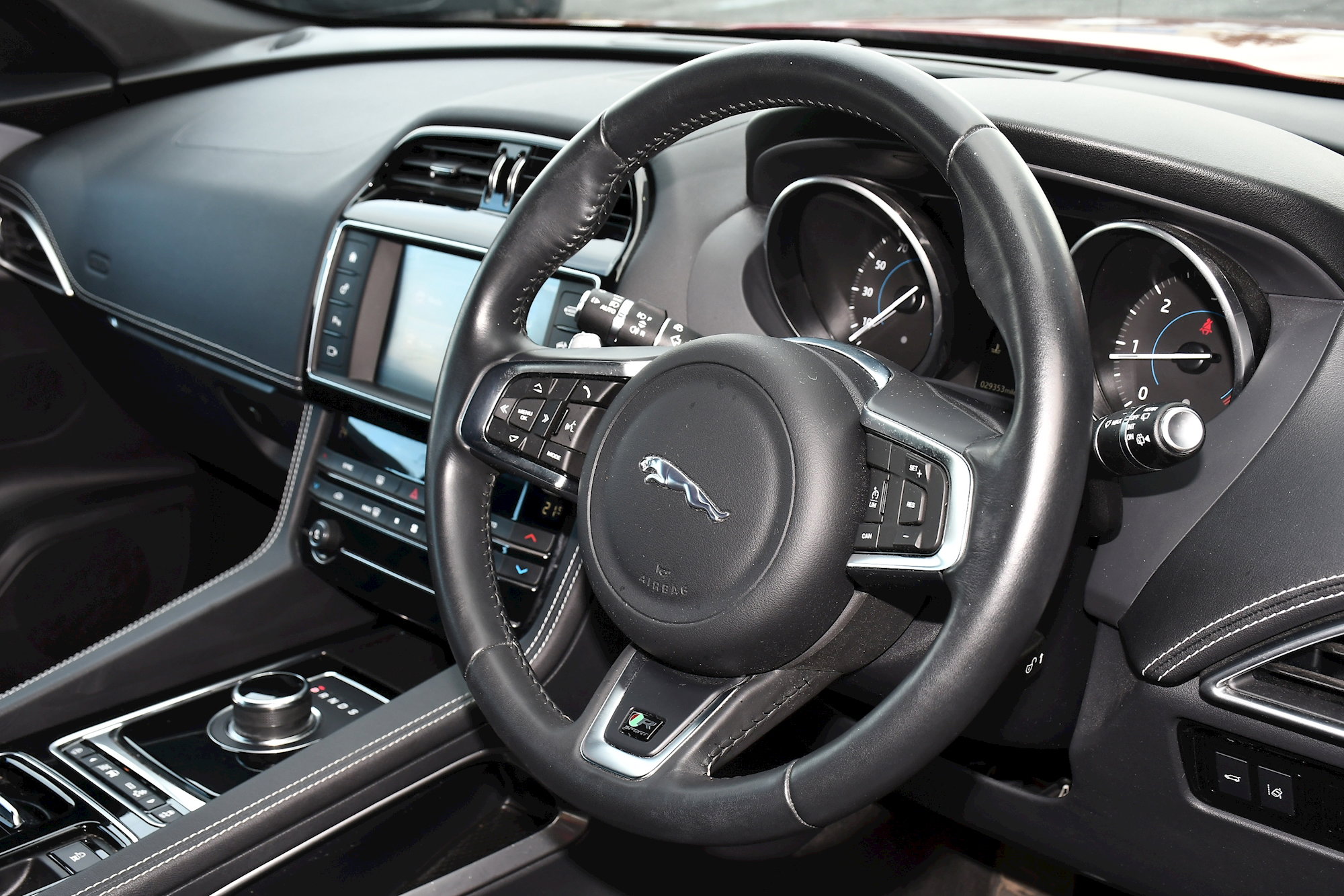 Jaguar F-PACE R-SPORT AWD 5dr Automatic 2026
