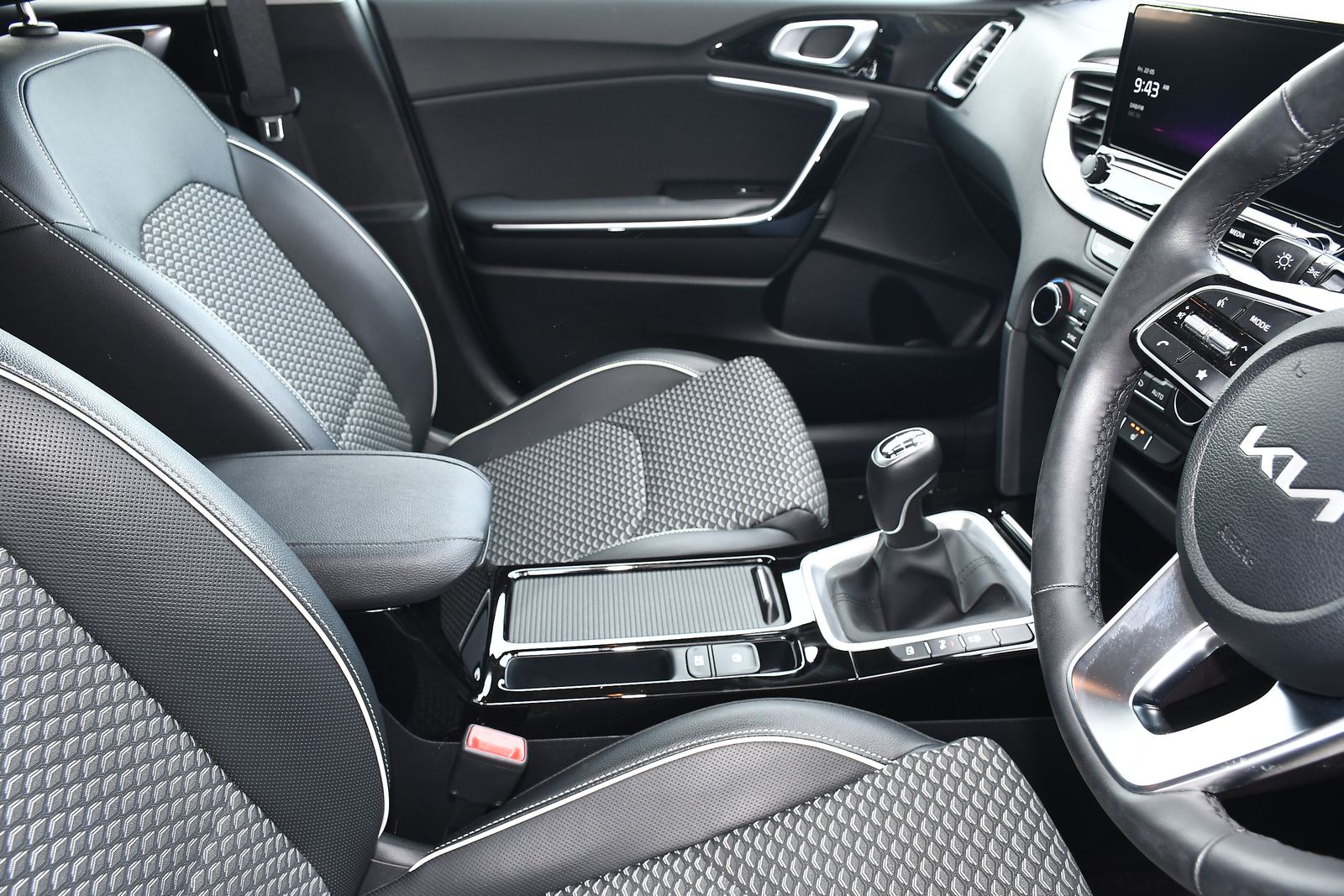 Kia XCeed 1.5 T-GDi 3 SUV 5dr Petrol Manual Euro 6 (s/s) (158 bhp) 5dr Manual 2026
