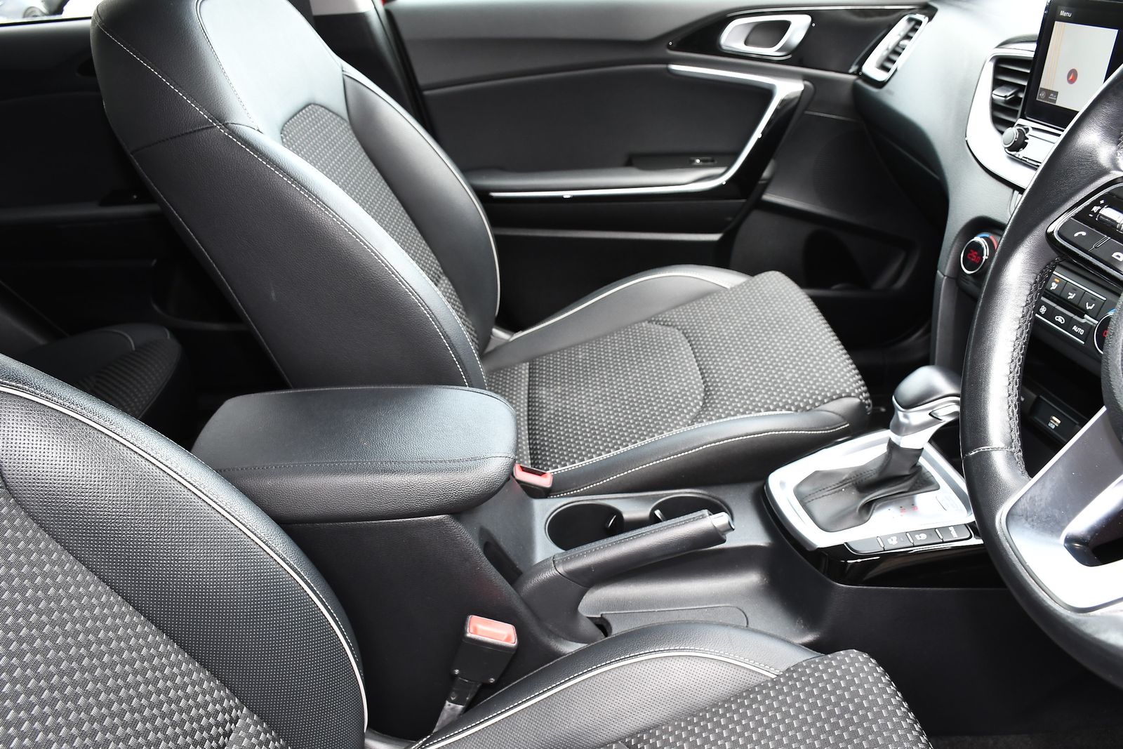 Kia Ceed 1.4 T-GDi 3 Hatchback 5dr Petrol DCT Euro 6 (s/s) (138 bhp) 5dr Automatic 2026