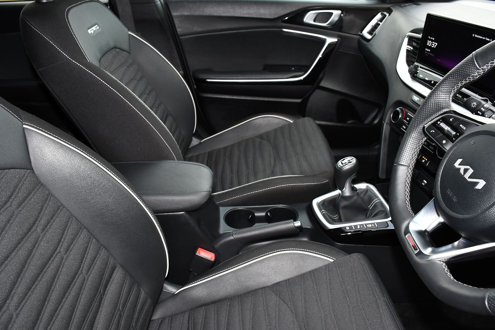 Kia Ceed 1.5 T-GDi GT-Line Hatchback 5dr Petrol Manual Euro 6 (s/s) (158 bhp) 5dr Manual 2026