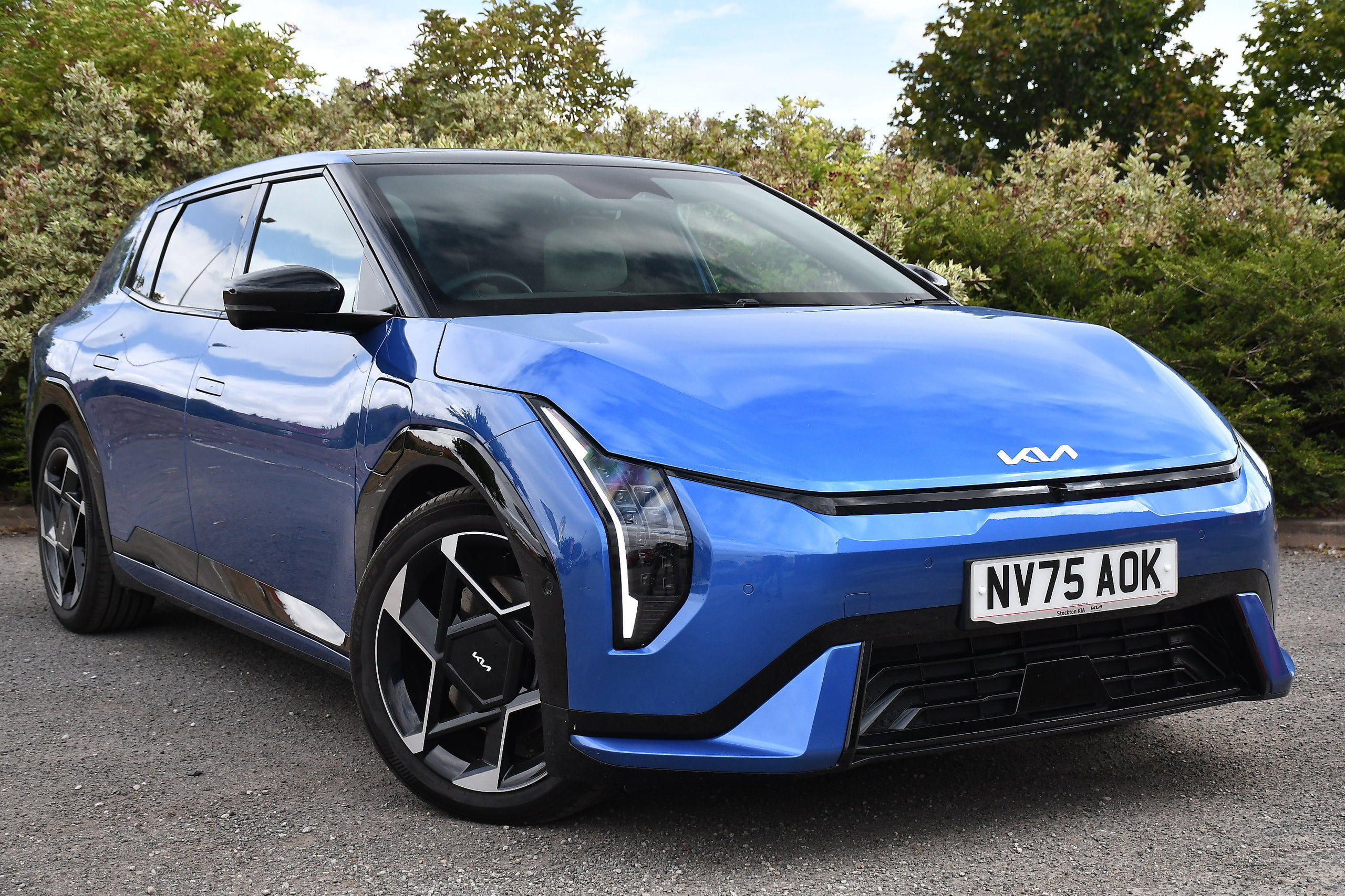 2025 KIA EV4