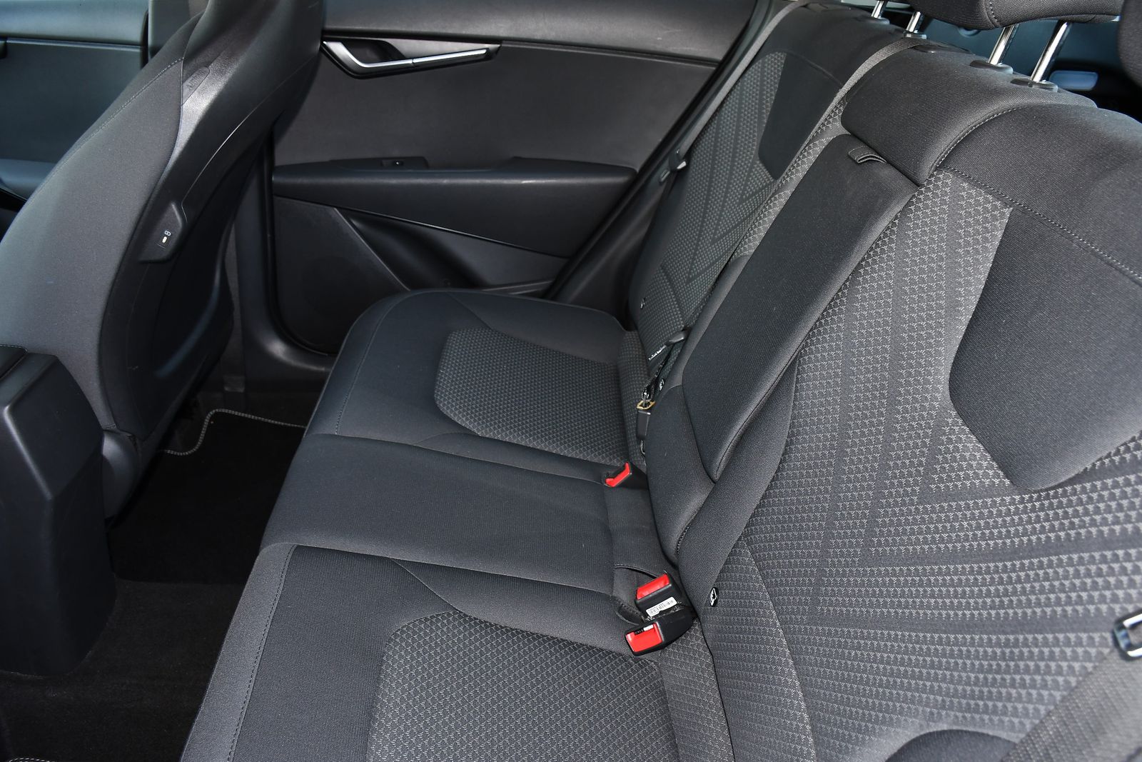 Kia Niro 1.6h GDi 2 SUV 5dr Petrol Hybrid DCT Euro 6 (s/s) (139 bhp) 5dr Automatic 2026