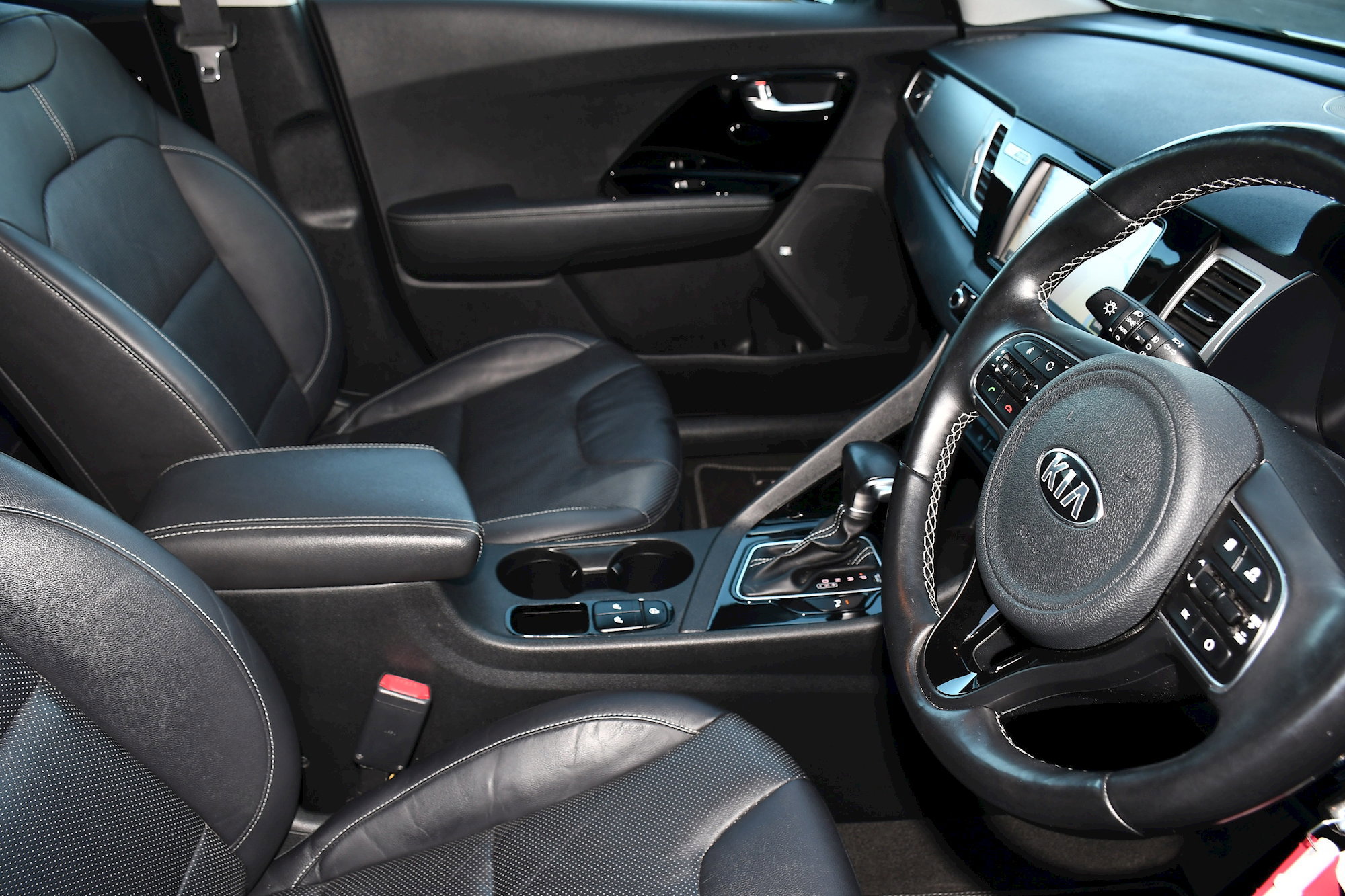 Kia Niro 3 5dr Automatic 2026