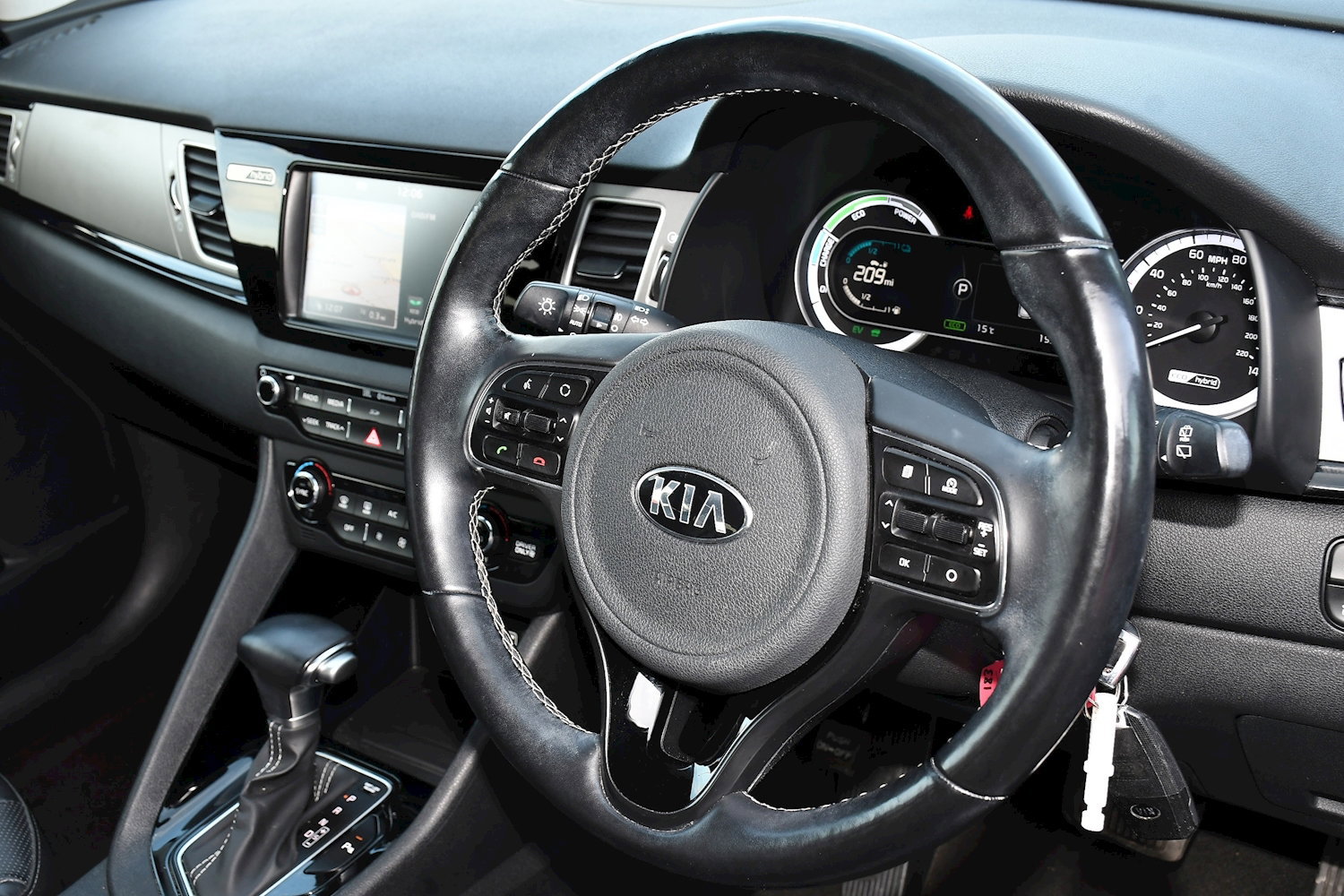 Kia Niro 3 5dr Automatic 2026