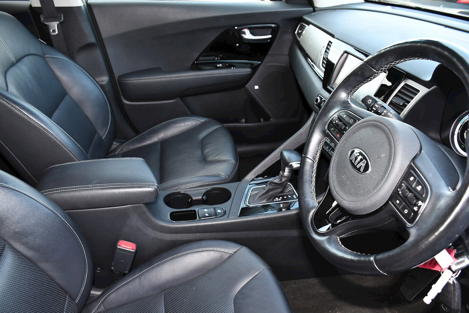 Kia Niro 3 5dr Automatic 2026