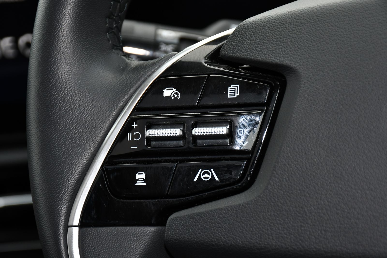 Kia e-Niro 64.8kWh 4 SUV 5dr Electric Auto (201 bhp) 5dr Automatic 2026