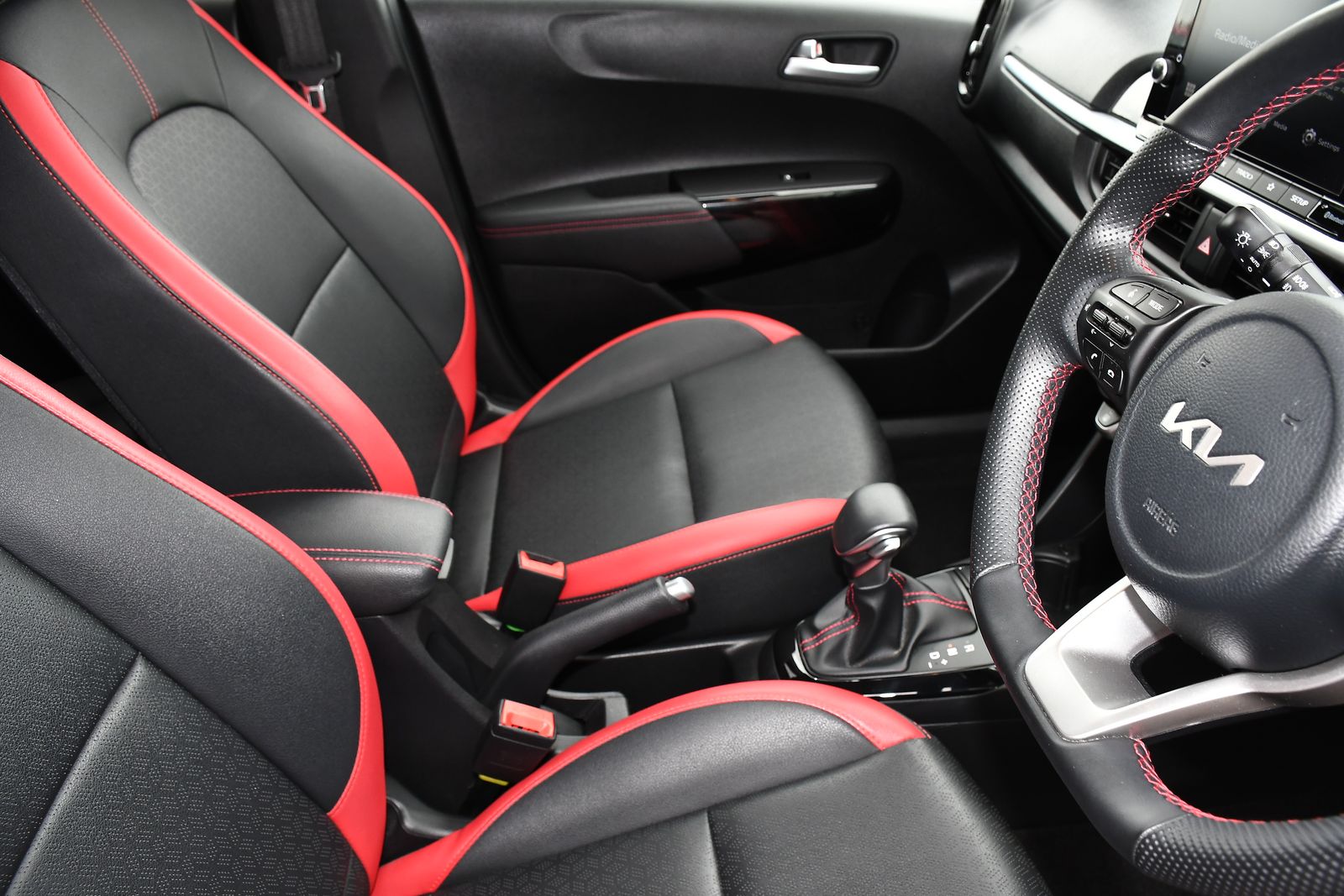 Kia Picanto 1.0 DPi GT-Line Hatchback 5dr Petrol AMT Euro 6 (s/s) (66 bhp) 5dr Automatic 2026