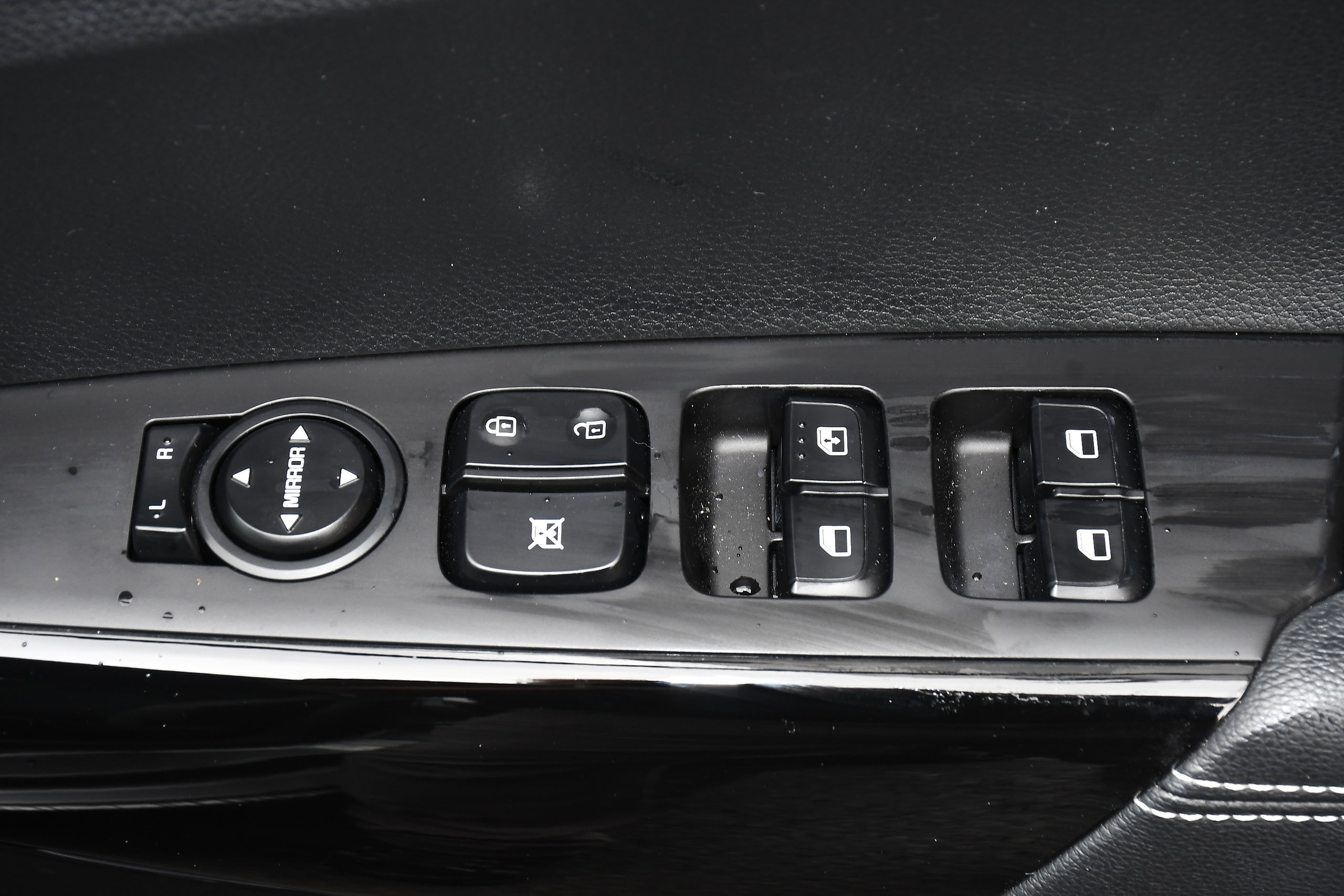 Kia Picanto 1.0 DPi Shadow Hatchback 5dr Petrol Manual Euro 6 (s/s) (66 bhp) 5dr Manual 2026