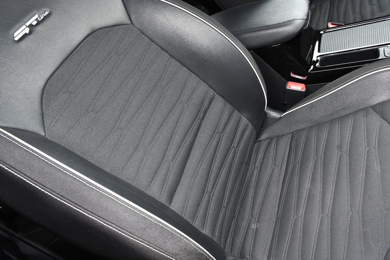 Kia ProCeed 1.5 T-GDi GT-Line Shooting Brake 5dr Petrol Manual Euro 6 (s/s) (158 bhp) 5dr Manual 2026